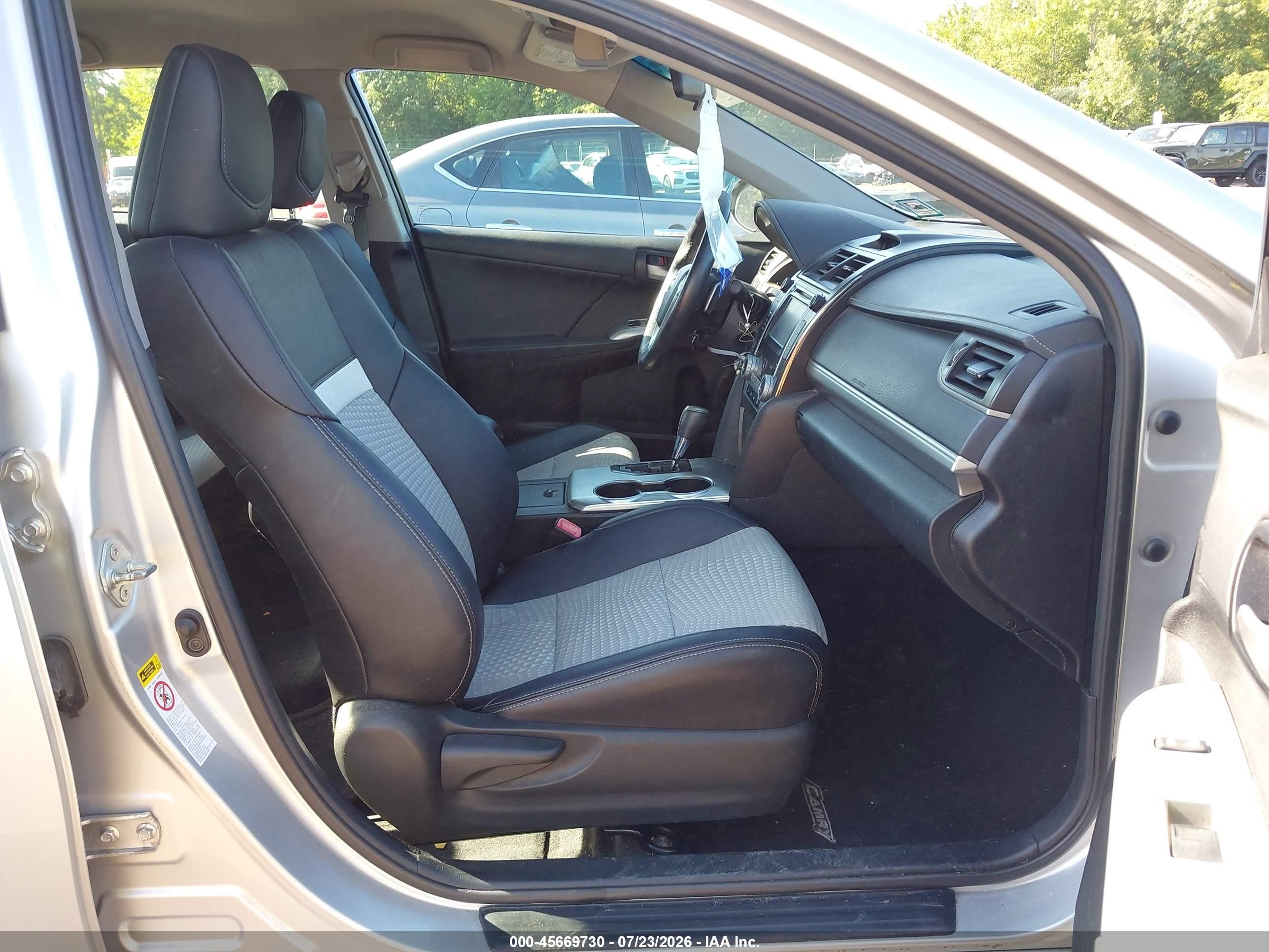 2013 Toyota Camry Se Silver vin: 4T1BF1FK6DU251623