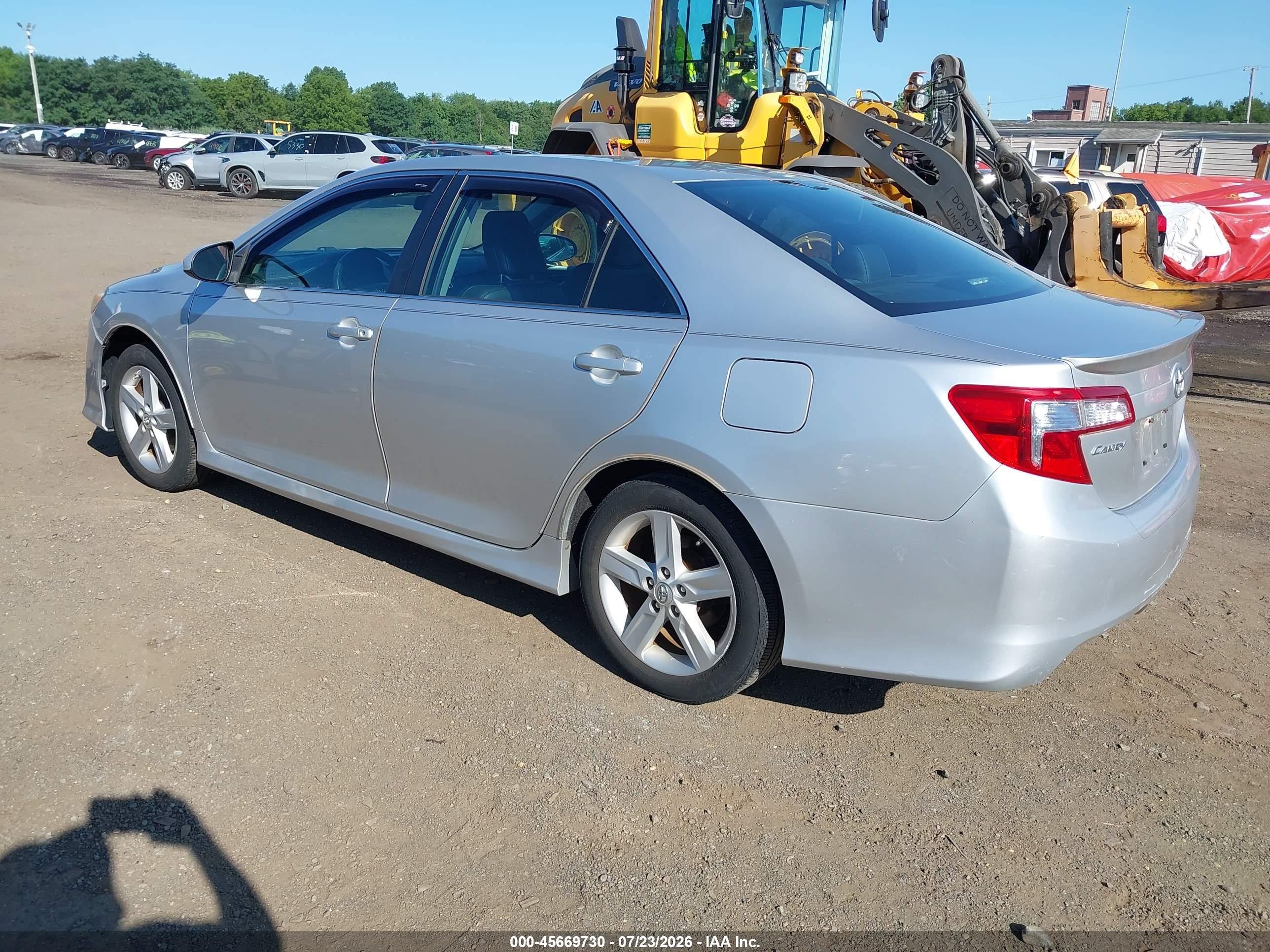 2013 Toyota Camry Se Silver vin: 4T1BF1FK6DU251623