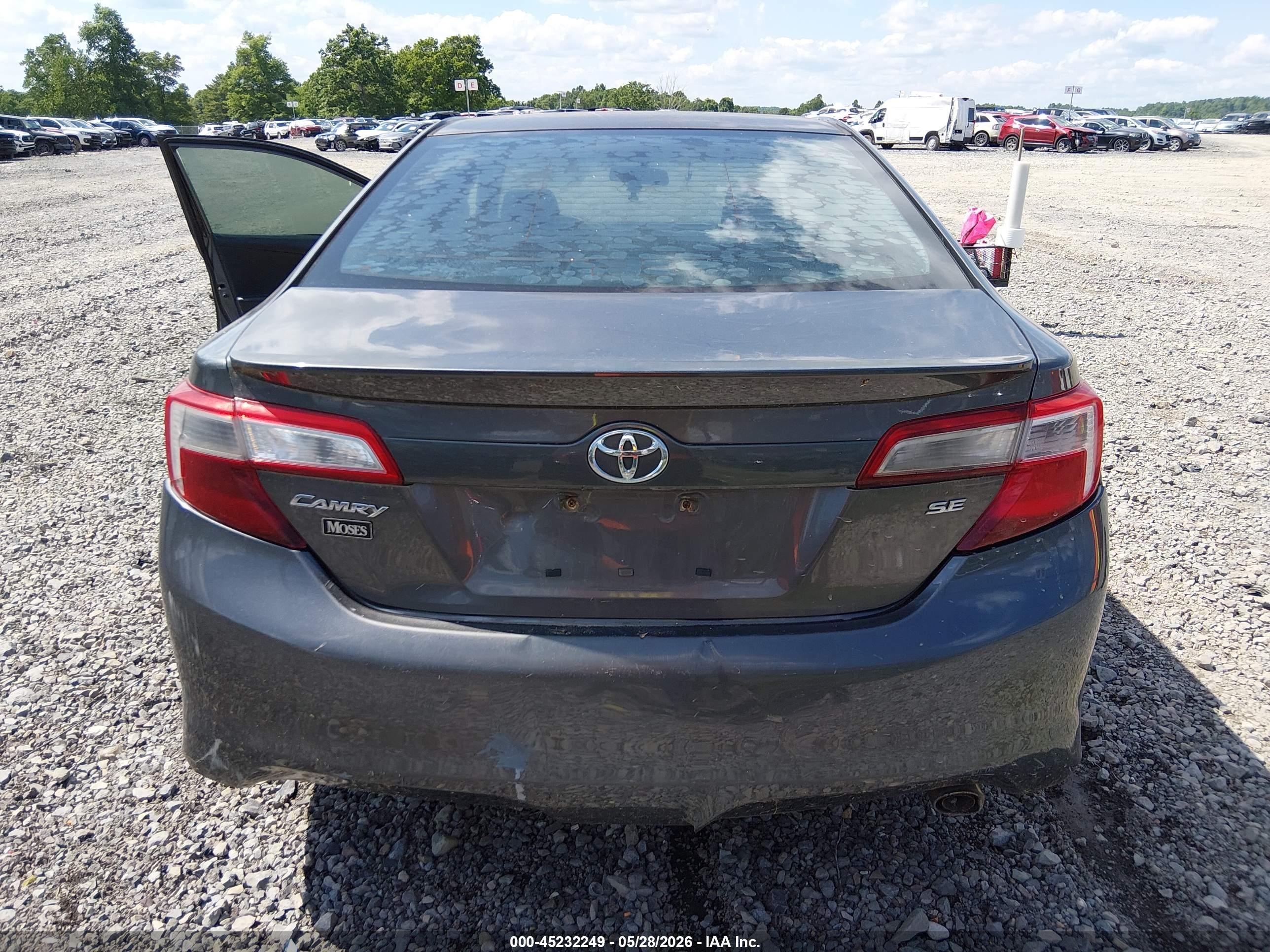 2013 Toyota Camry Se Серый vin: 4T1BF1FK6DU252934