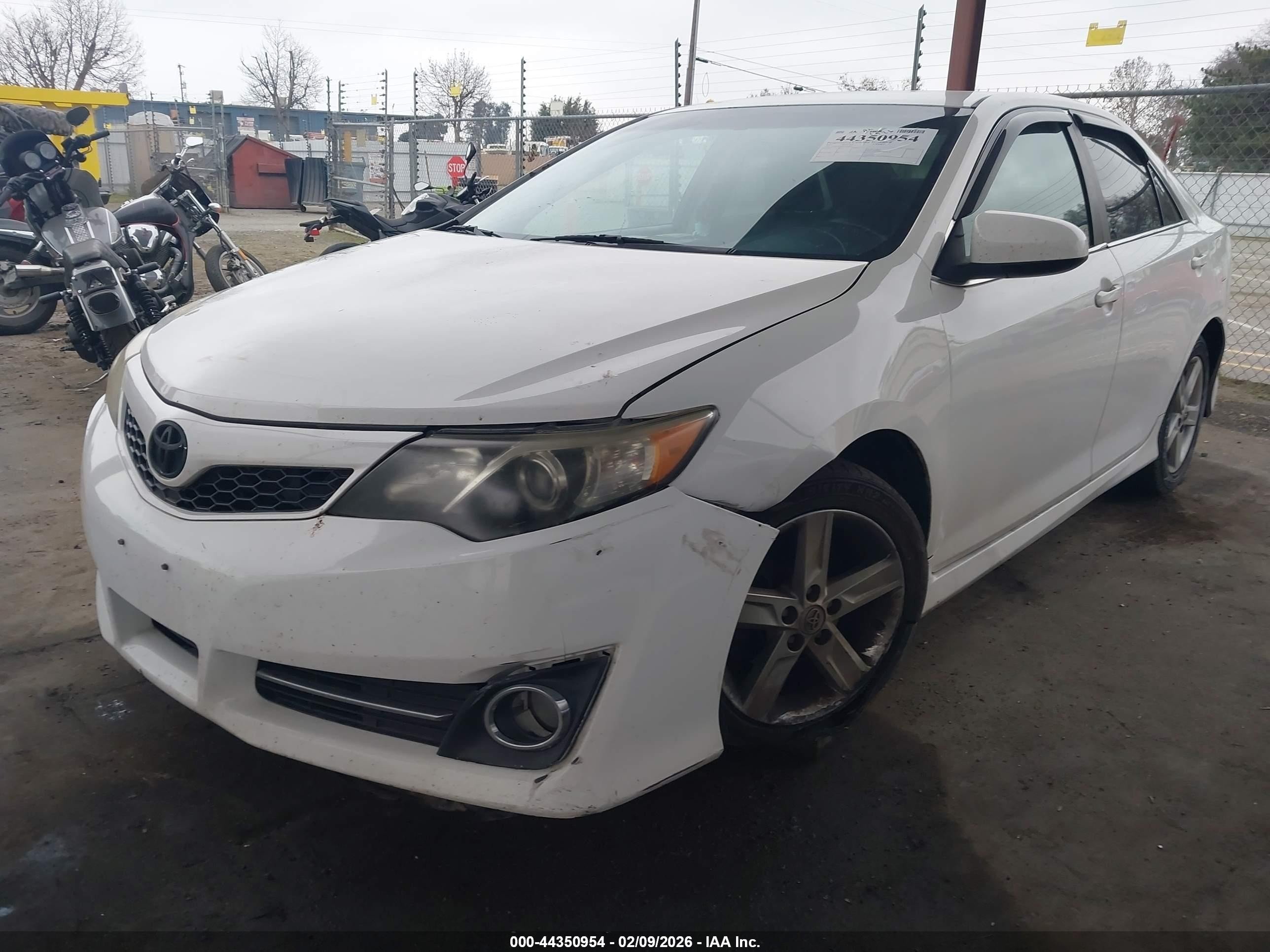 2013 Toyota Camry Se White vin: 4T1BF1FK6DU264842