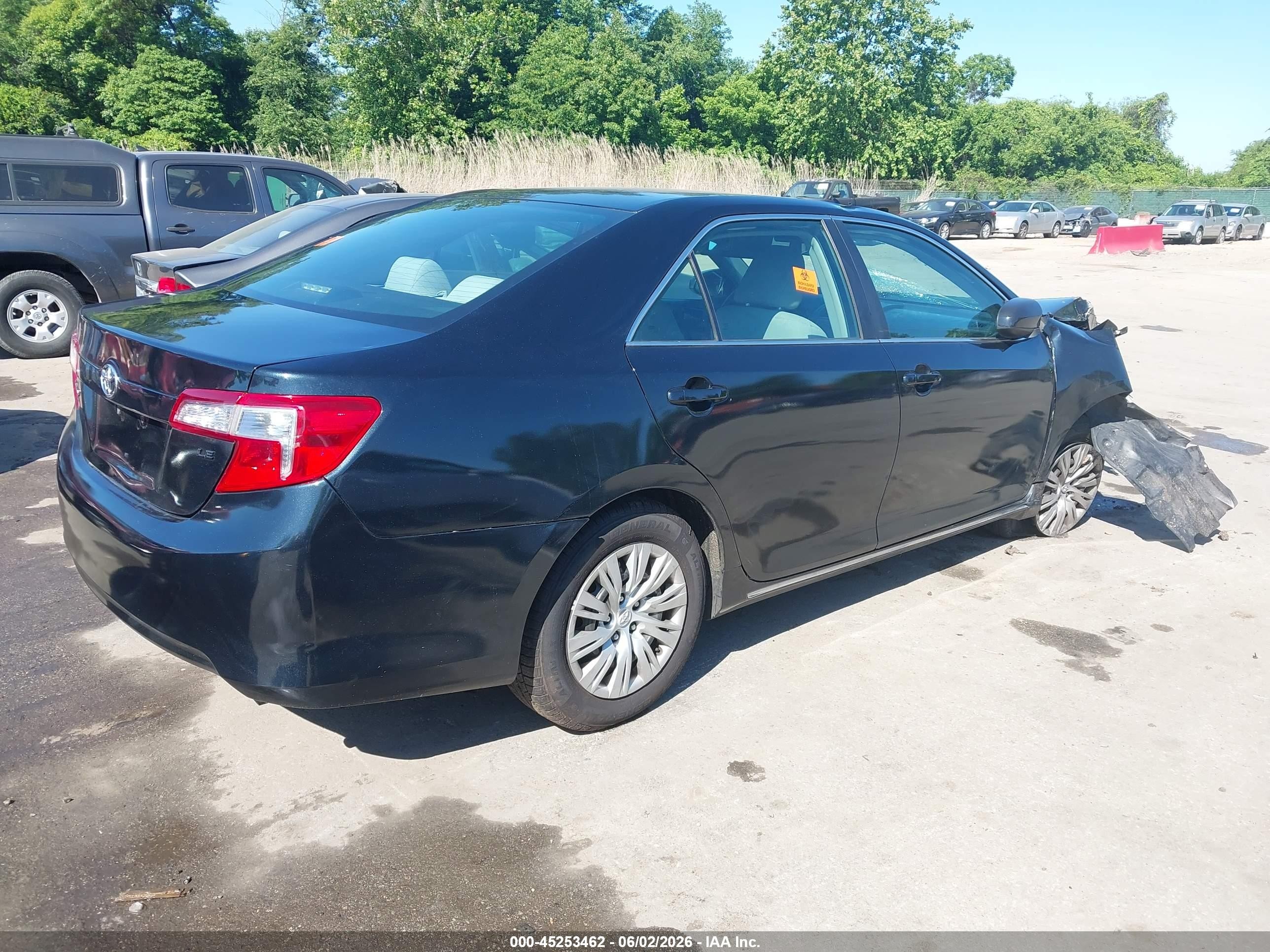 2013 Toyota Camry Le Black vin: 4T1BF1FK6DU286162