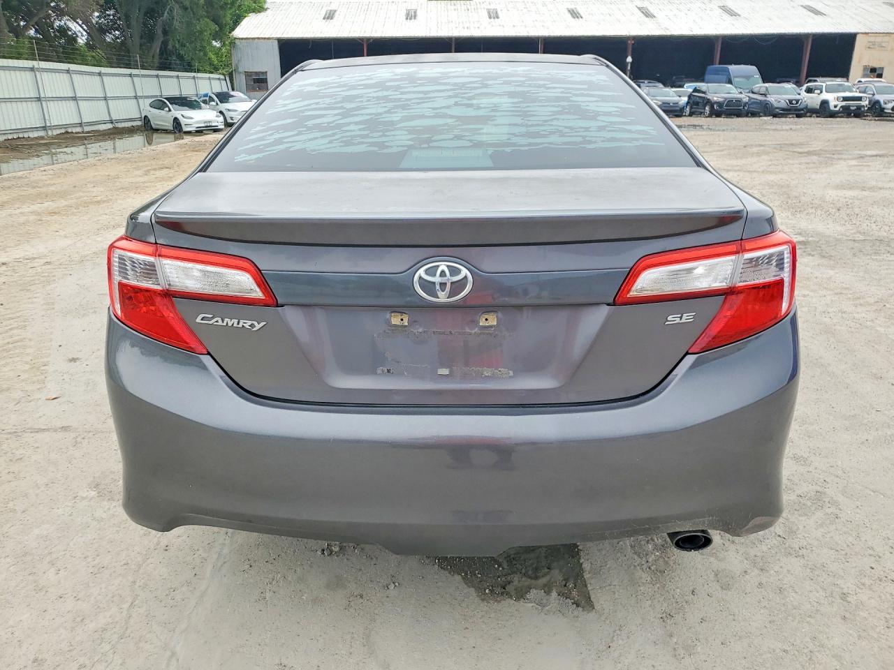 2013 Toyota Camry Se Gray vin: 4T1BF1FK6DU288140