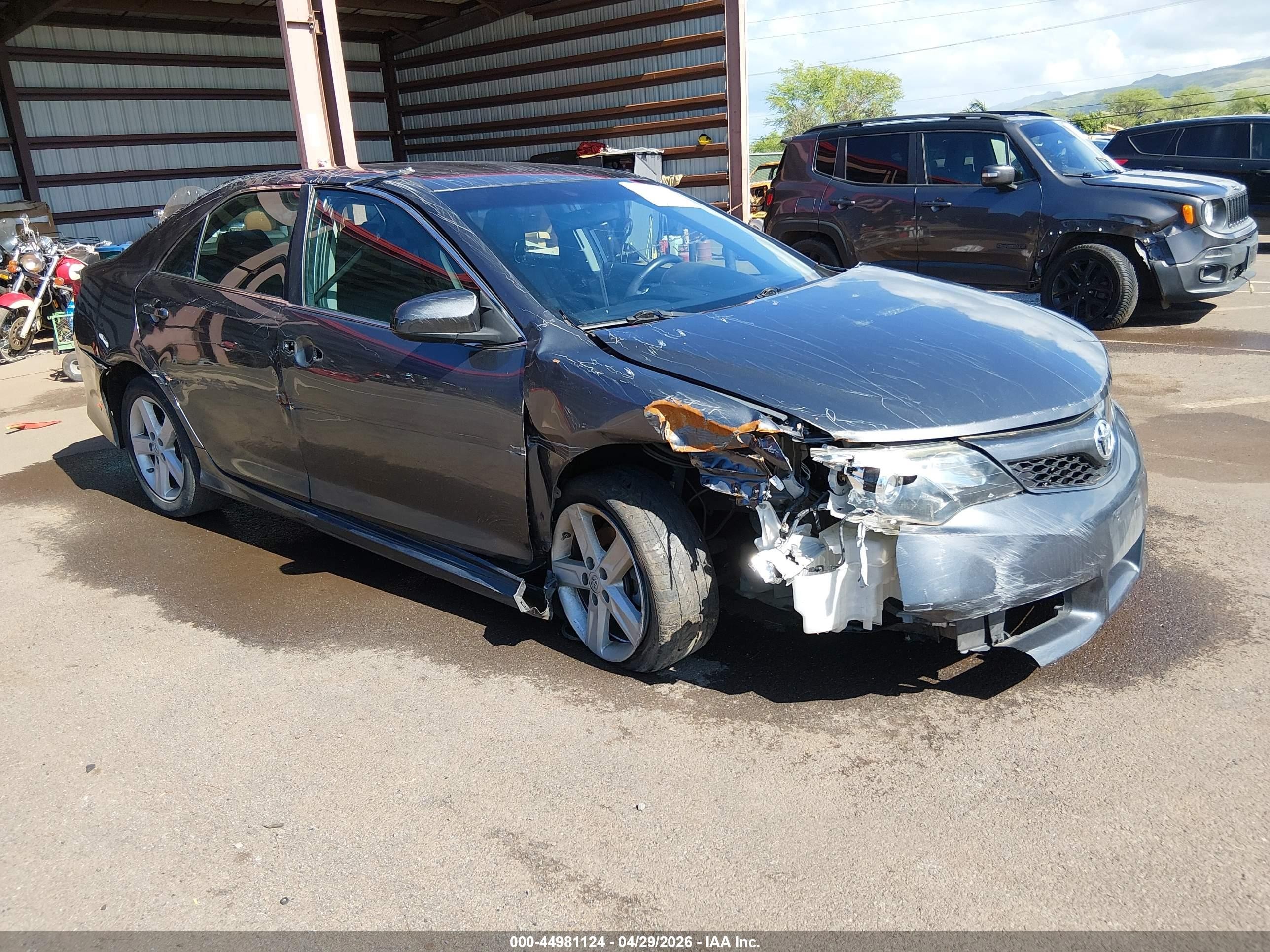 2013 Toyota Camry Se Gray vin: 4T1BF1FK6DU296674