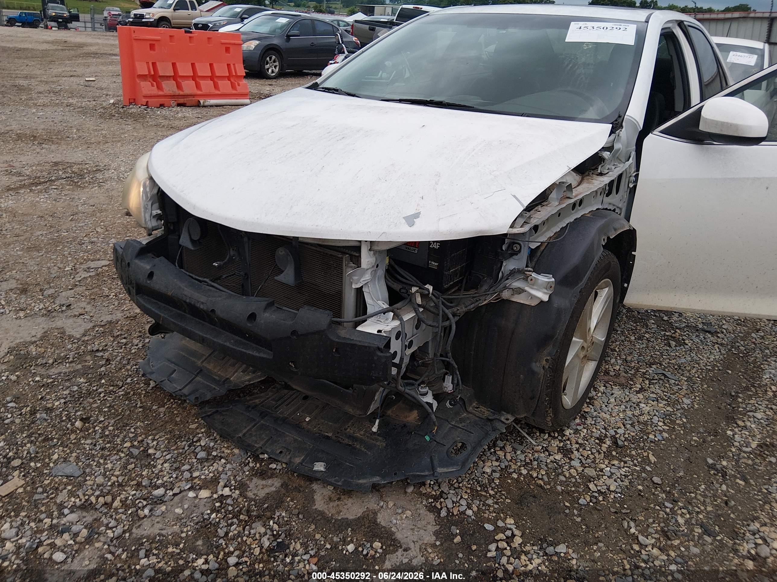 2013 Toyota Camry Se White vin: 4T1BF1FK6DU665193