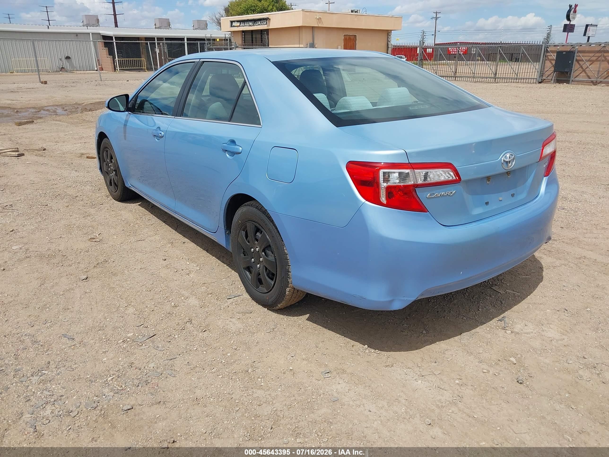 2013 Toyota Camry Le Light Blue vin: 4T1BF1FK6DU691387