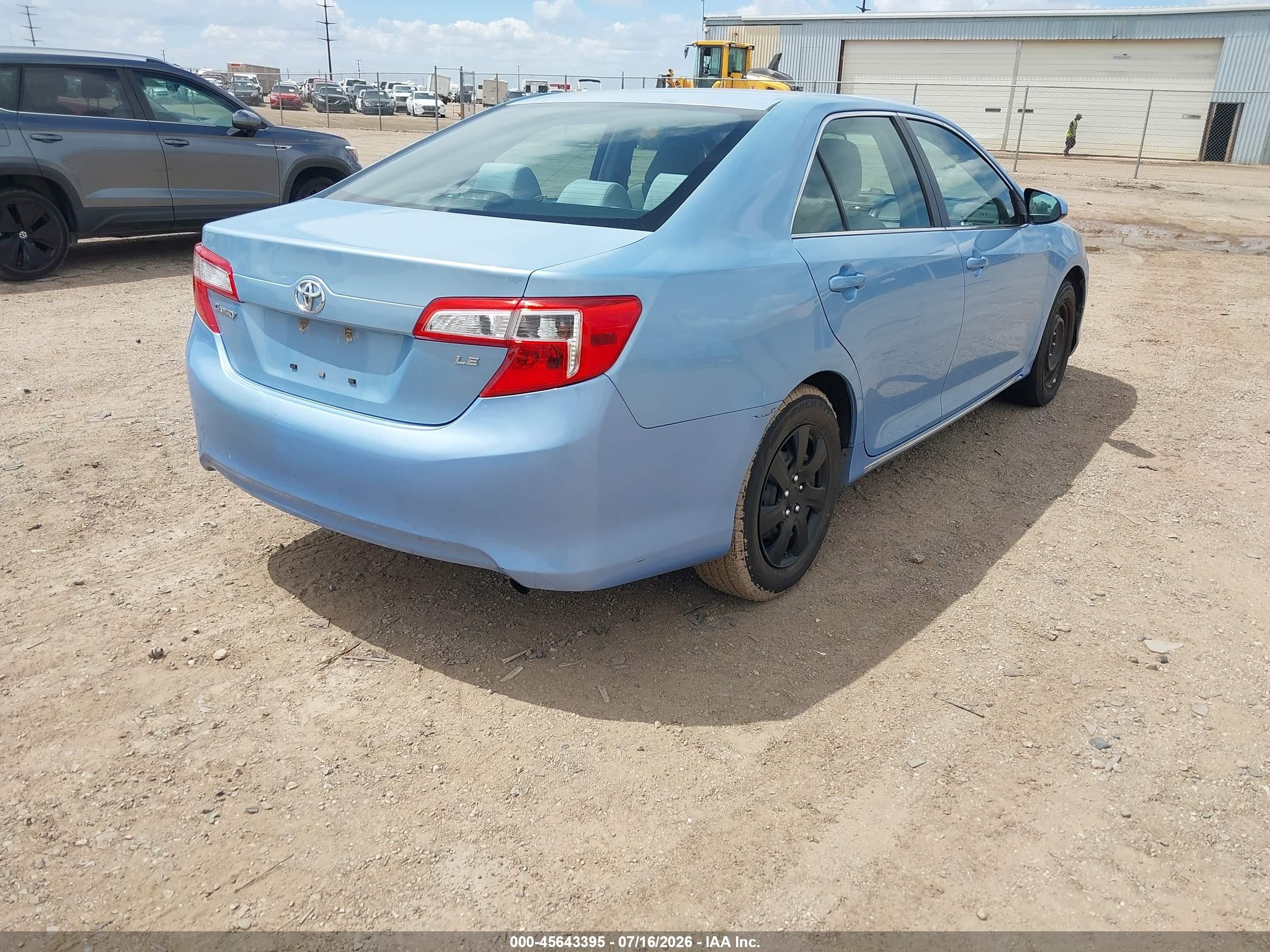 2013 Toyota Camry Le Light Blue vin: 4T1BF1FK6DU691387