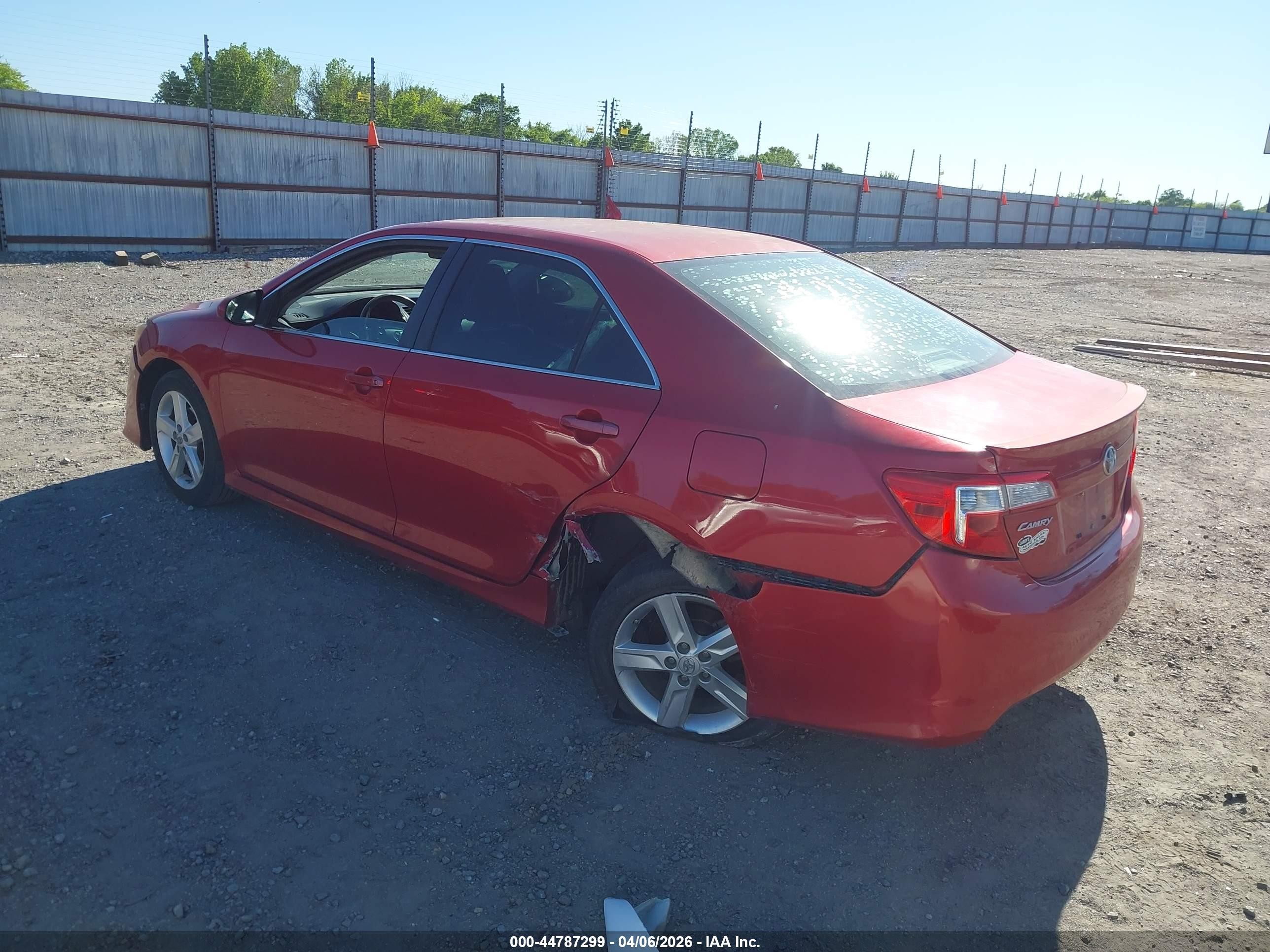 2013 Toyota Camry Se Red vin: 4T1BF1FK6DU711914