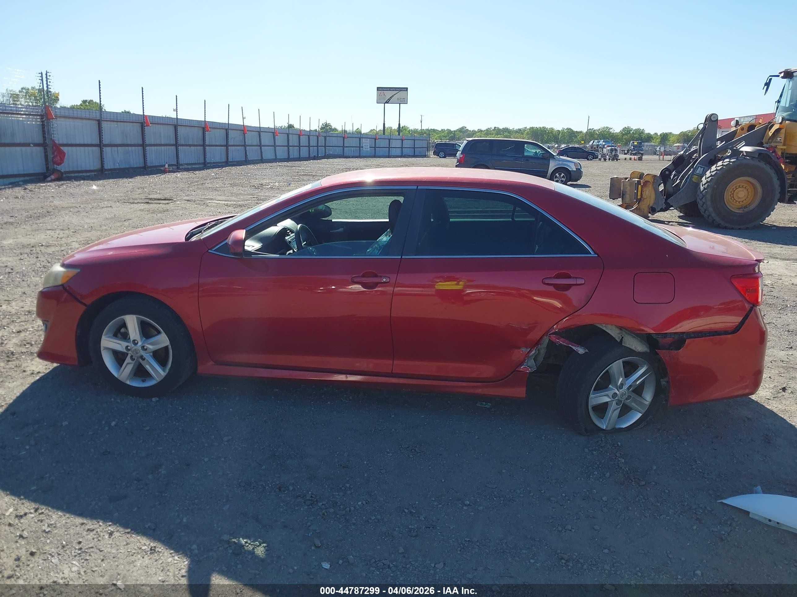 2013 Toyota Camry Se Red vin: 4T1BF1FK6DU711914