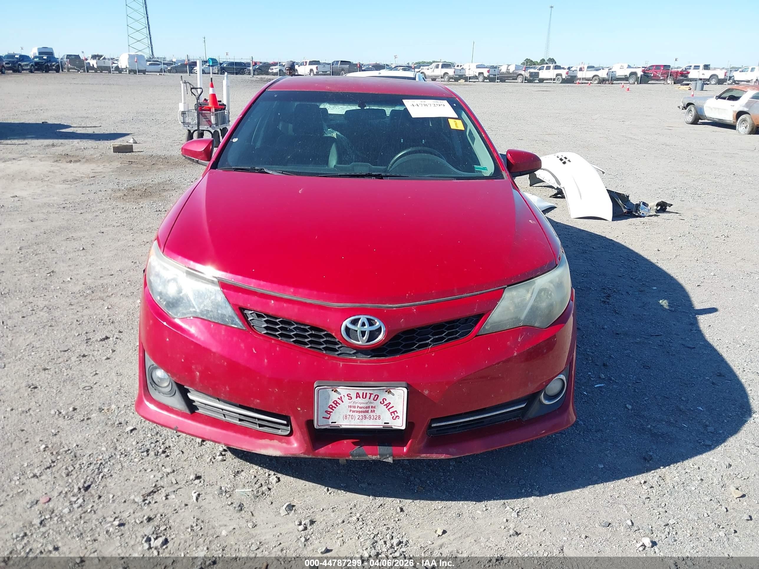 2013 Toyota Camry Se Red vin: 4T1BF1FK6DU711914