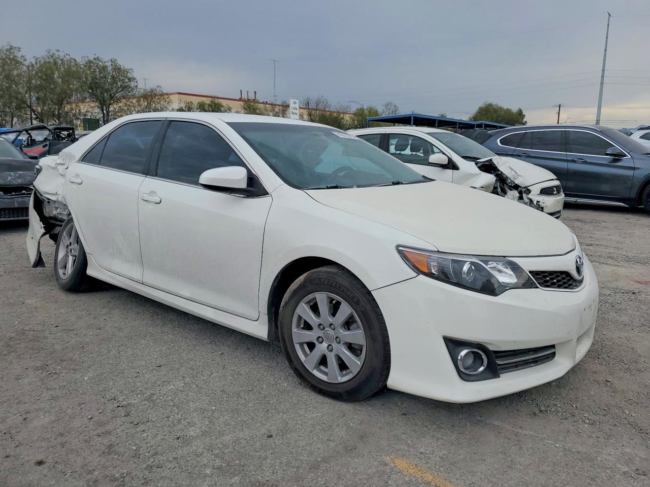 2013 Toyota Camry Se White vin: 4T1BF1FK6DU717809