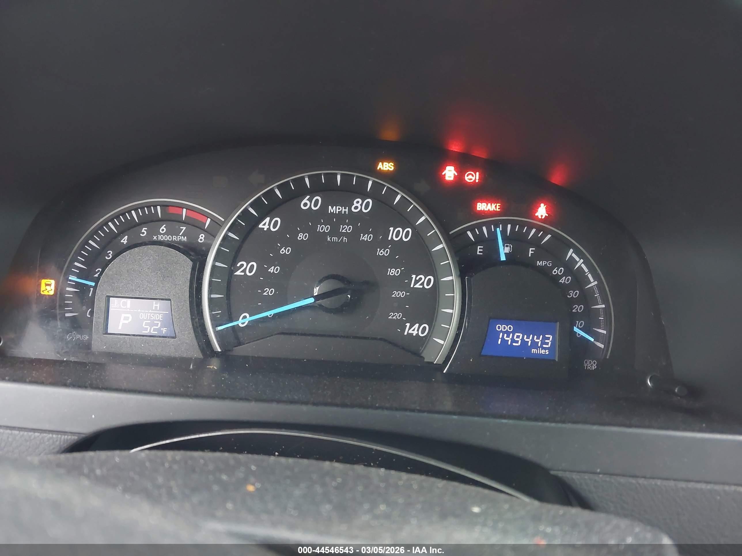 2014 Toyota Camry Le Серебряный vin: 4T1BF1FK6EU309568