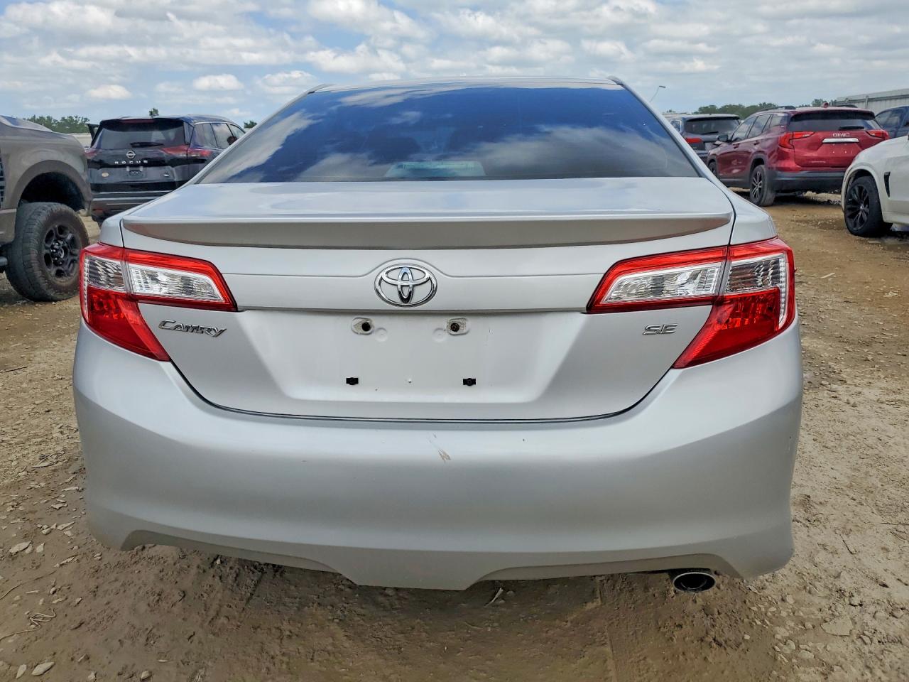 2014 Toyota Camry Se Silver vin: 4T1BF1FK6EU325544