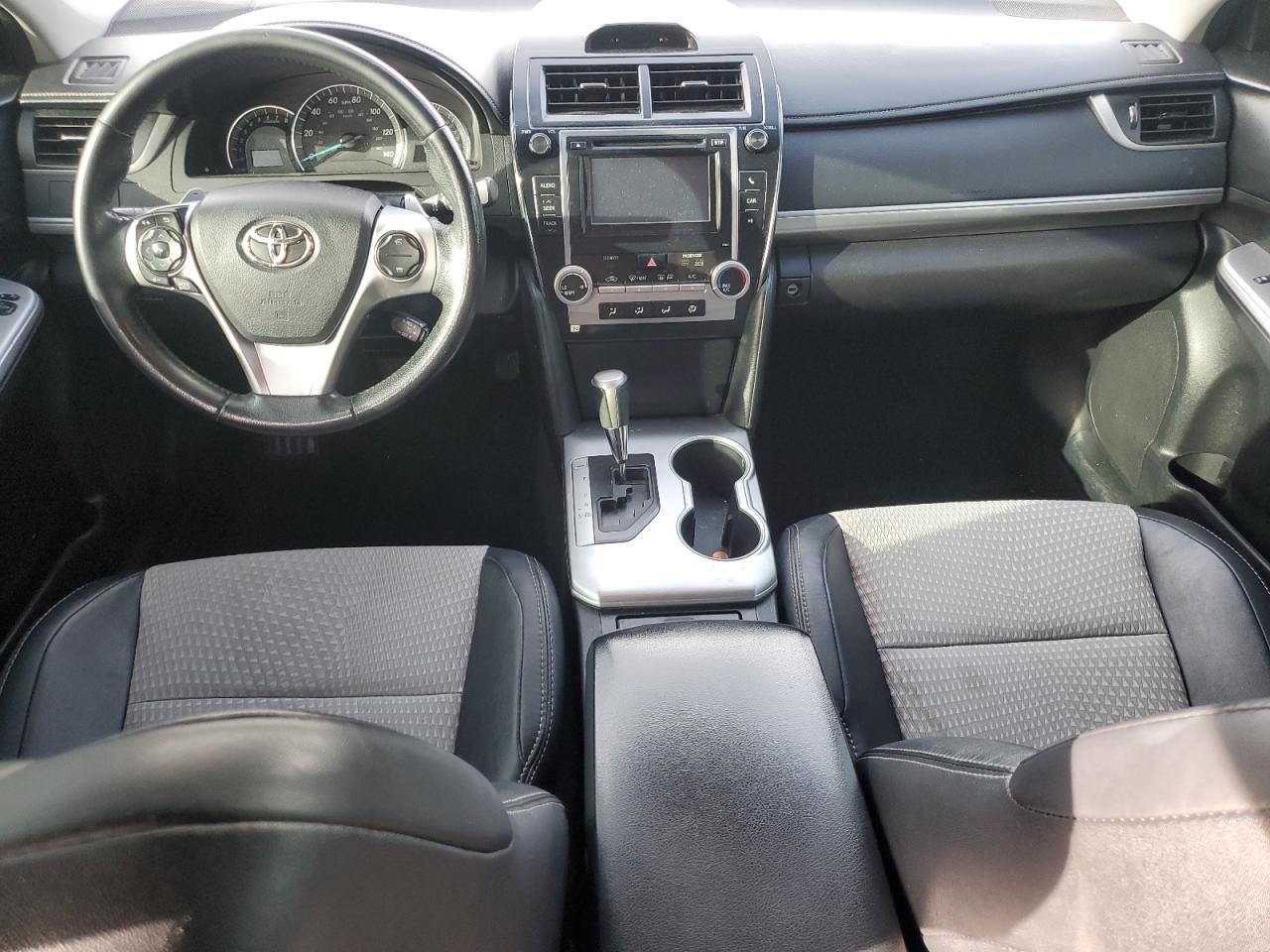 2014 Toyota Camry L Silver vin: 4T1BF1FK6EU325902
