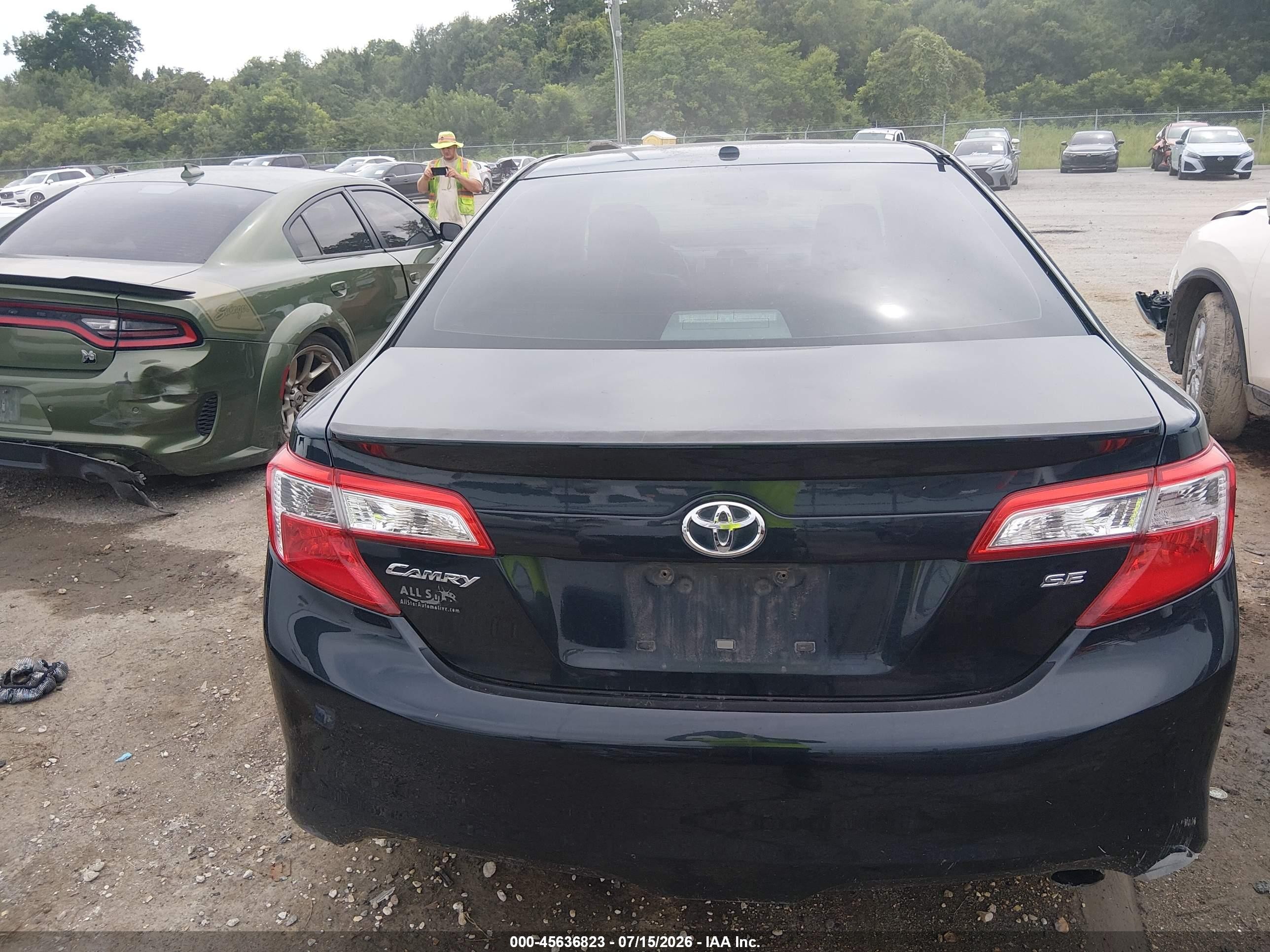 2014 Toyota Camry Se Black vin: 4T1BF1FK6EU335152