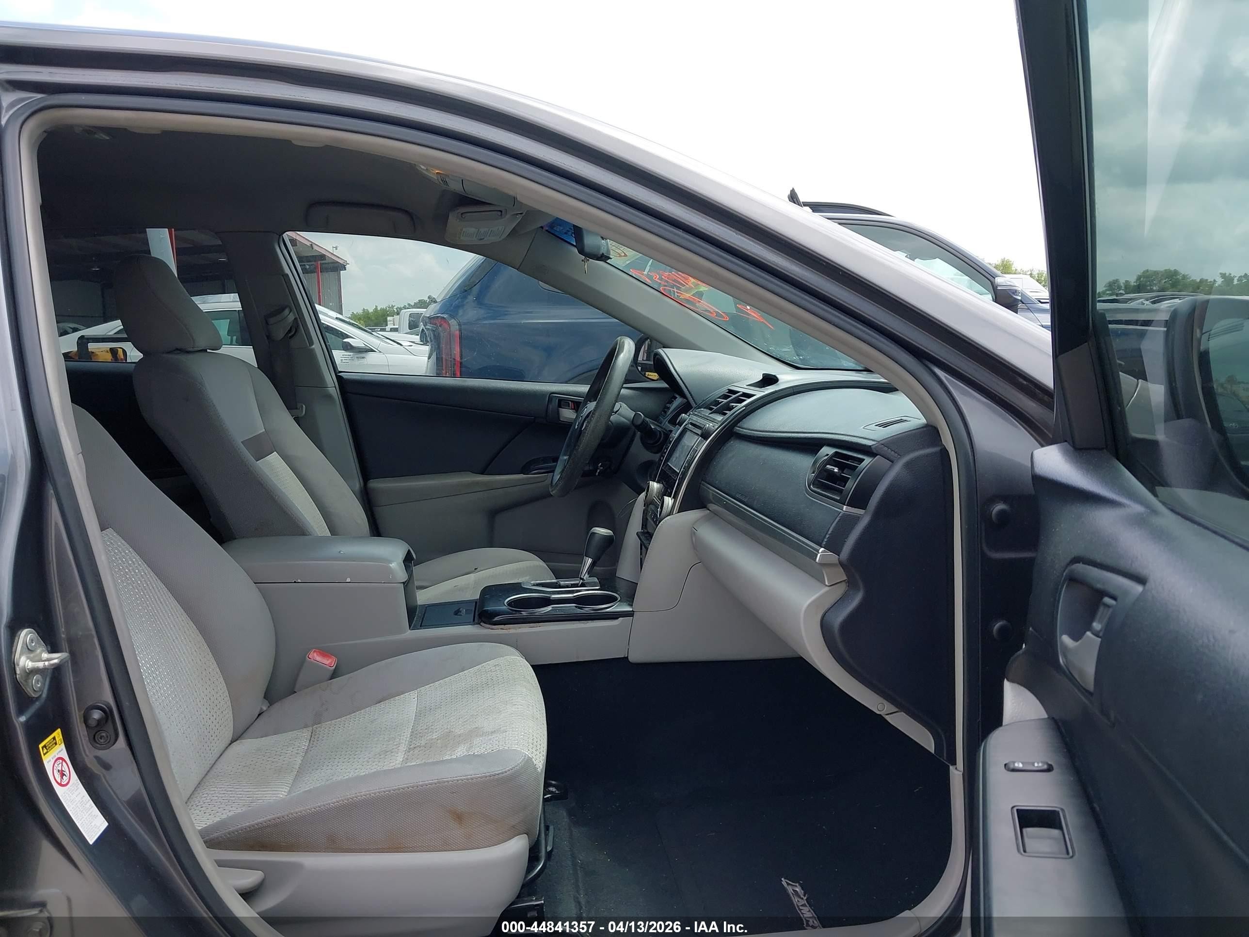 2014 Toyota Camry Le Gray vin: 4T1BF1FK6EU351769