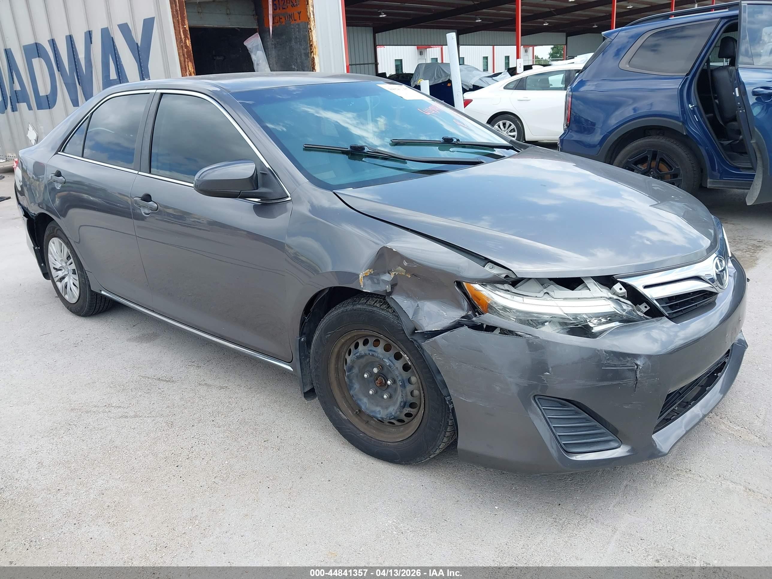 2014 Toyota Camry Le Gray vin: 4T1BF1FK6EU351769
