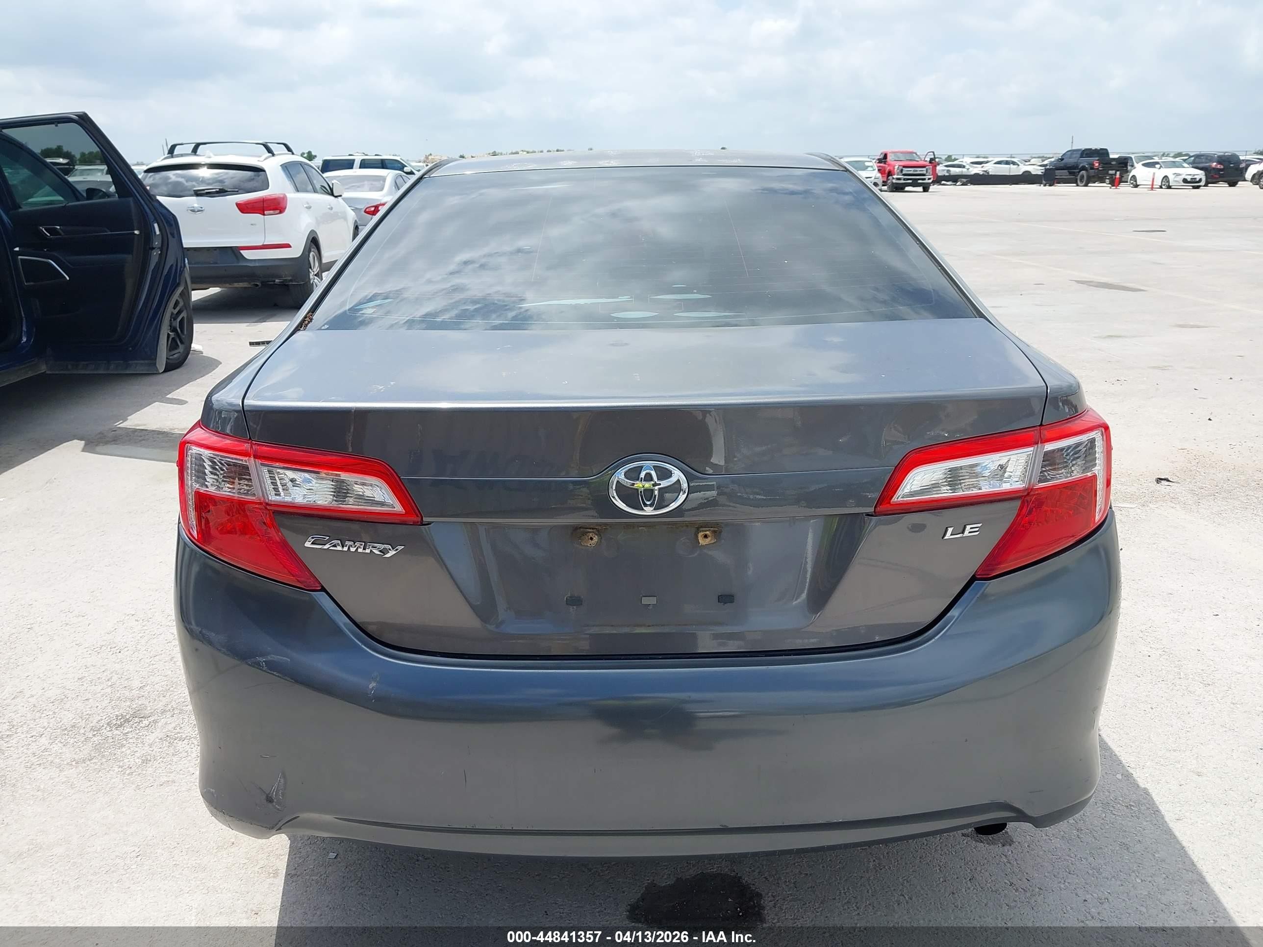 2014 Toyota Camry Le Gray vin: 4T1BF1FK6EU351769