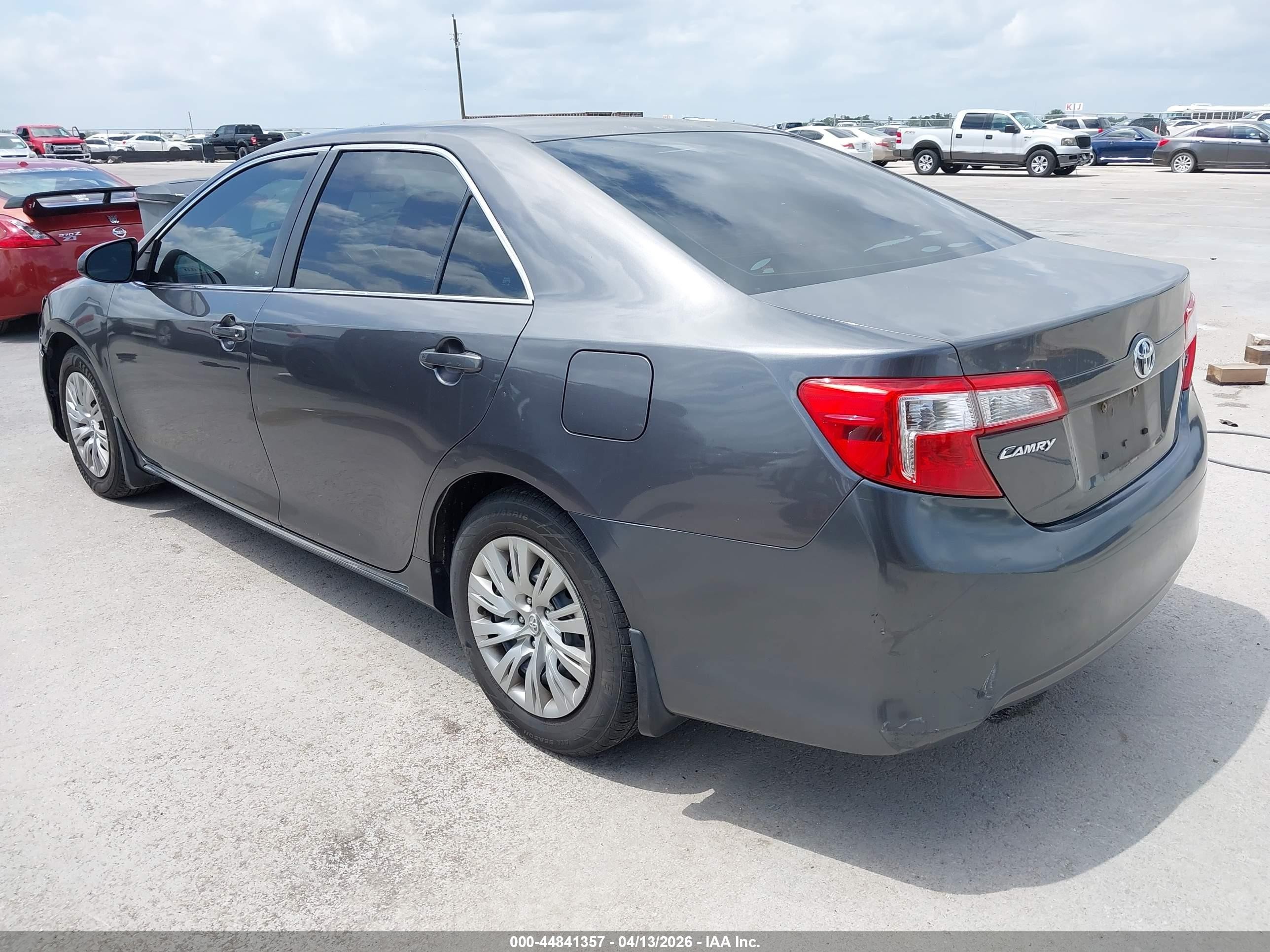 2014 Toyota Camry Le Gray vin: 4T1BF1FK6EU351769
