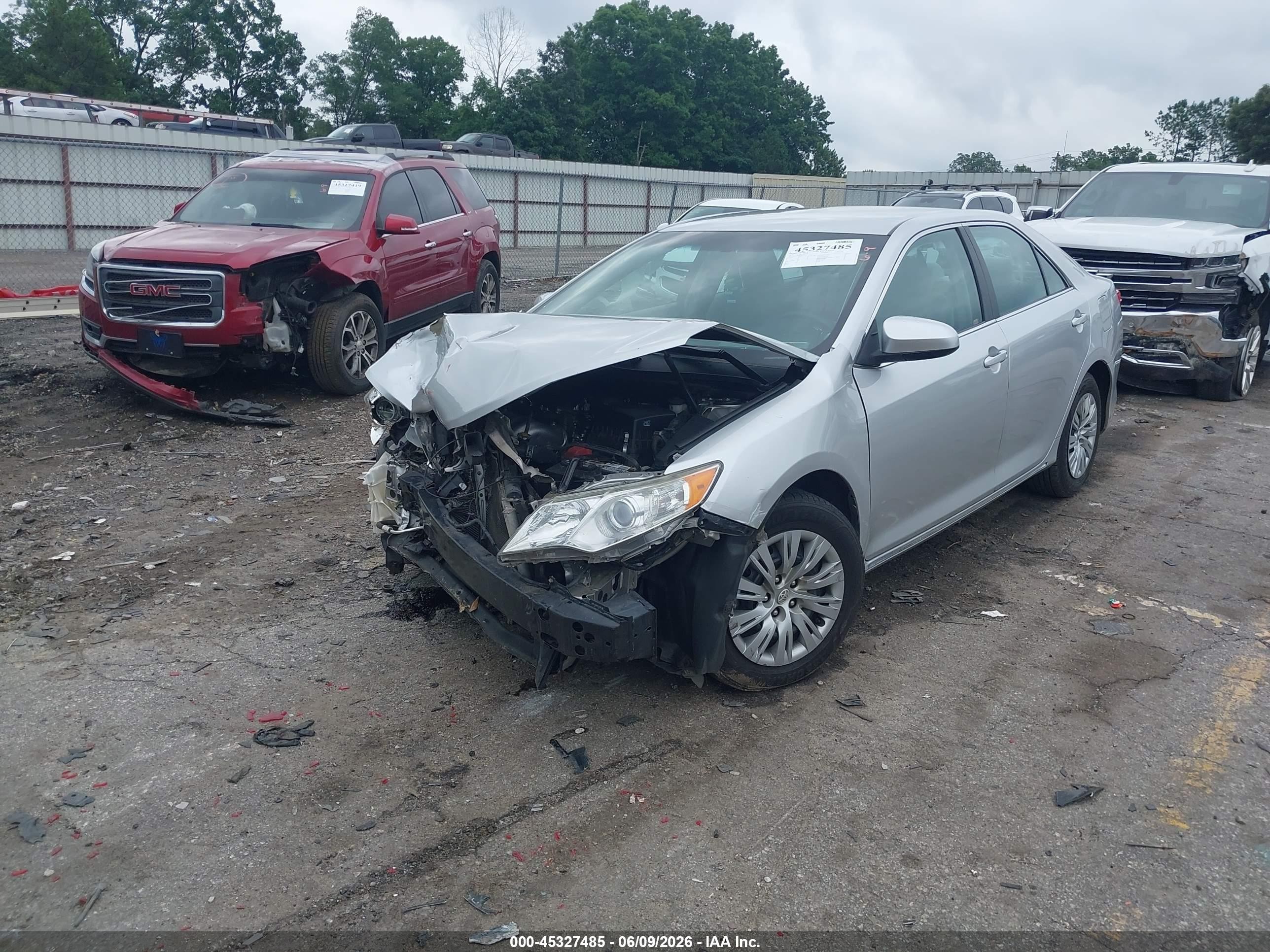 2014 Toyota Camry Le Silver vin: 4T1BF1FK6EU366353