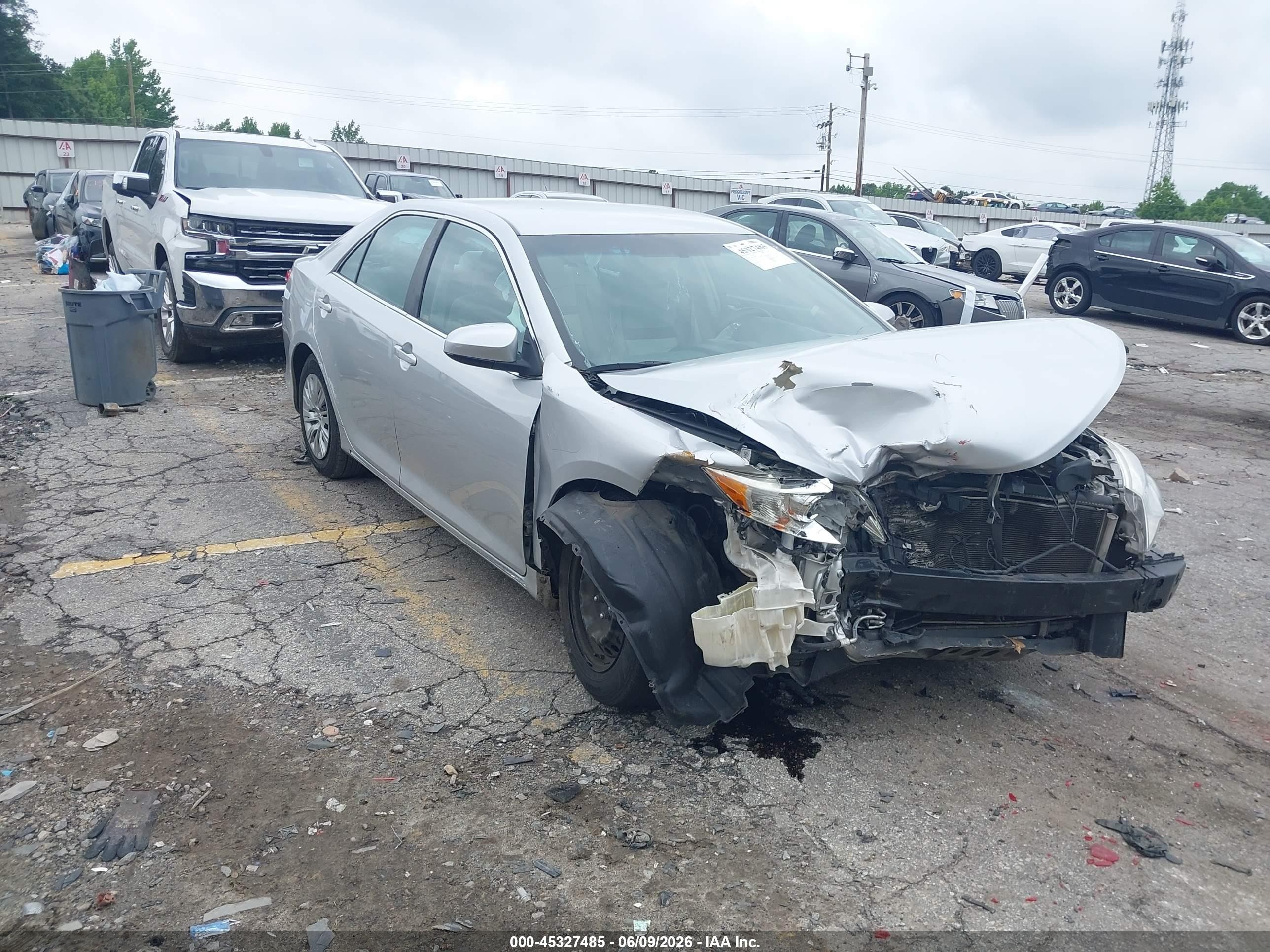 2014 Toyota Camry Le Silver vin: 4T1BF1FK6EU366353