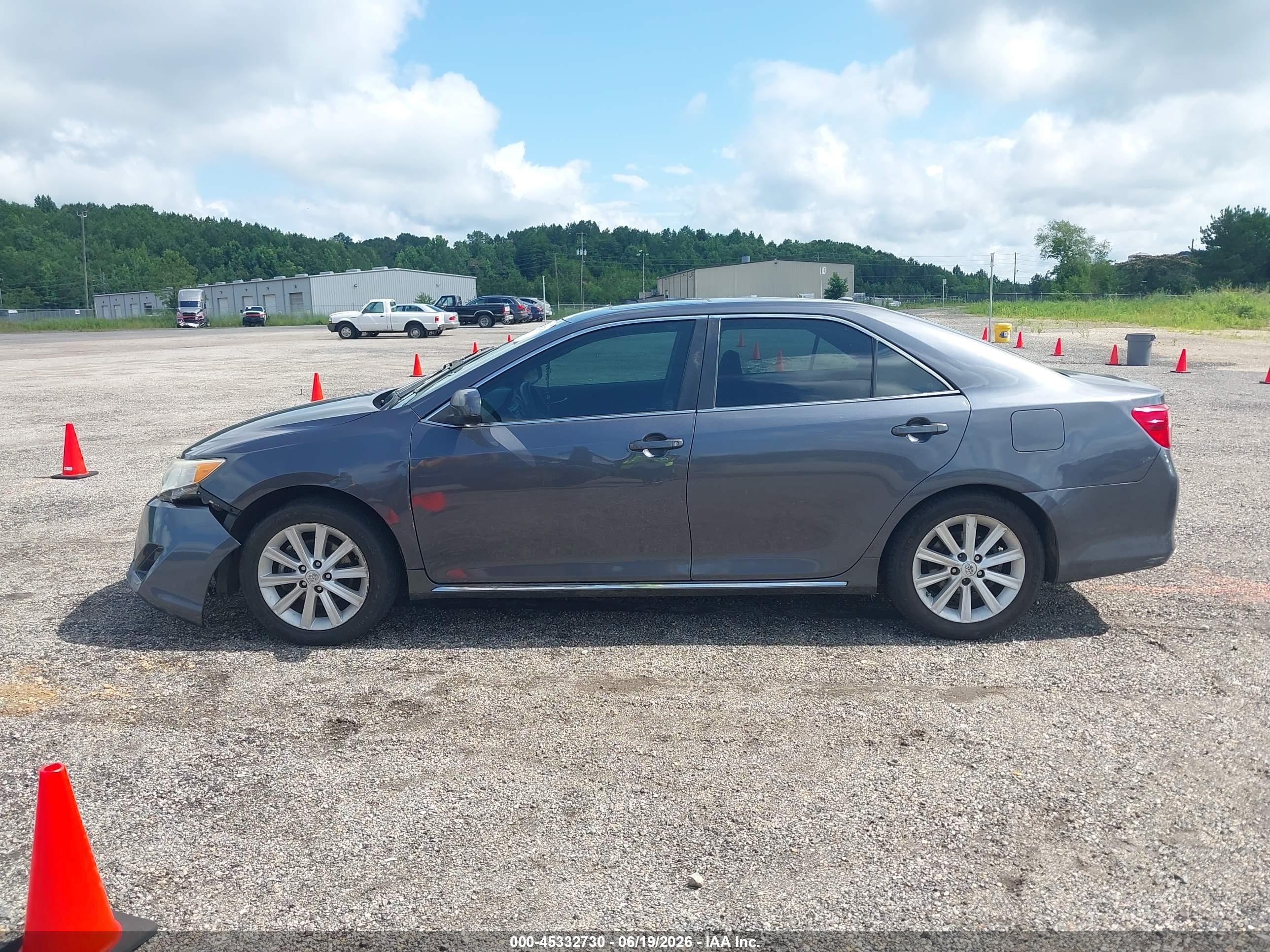 2014 Toyota Camry Xle Серый vin: 4T1BF1FK6EU387560