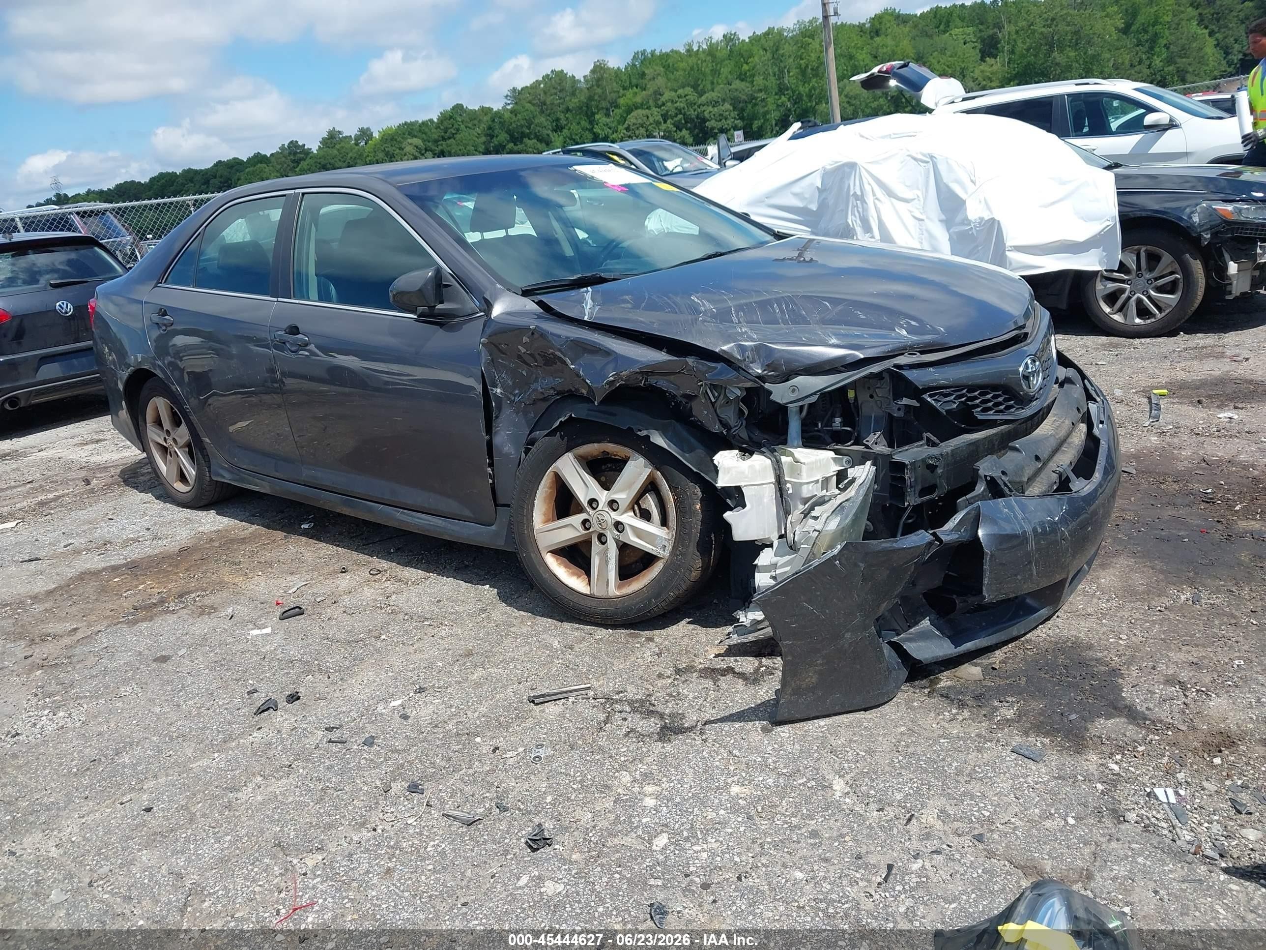 2014 Toyota Camry Se Gray vin: 4T1BF1FK6EU389325