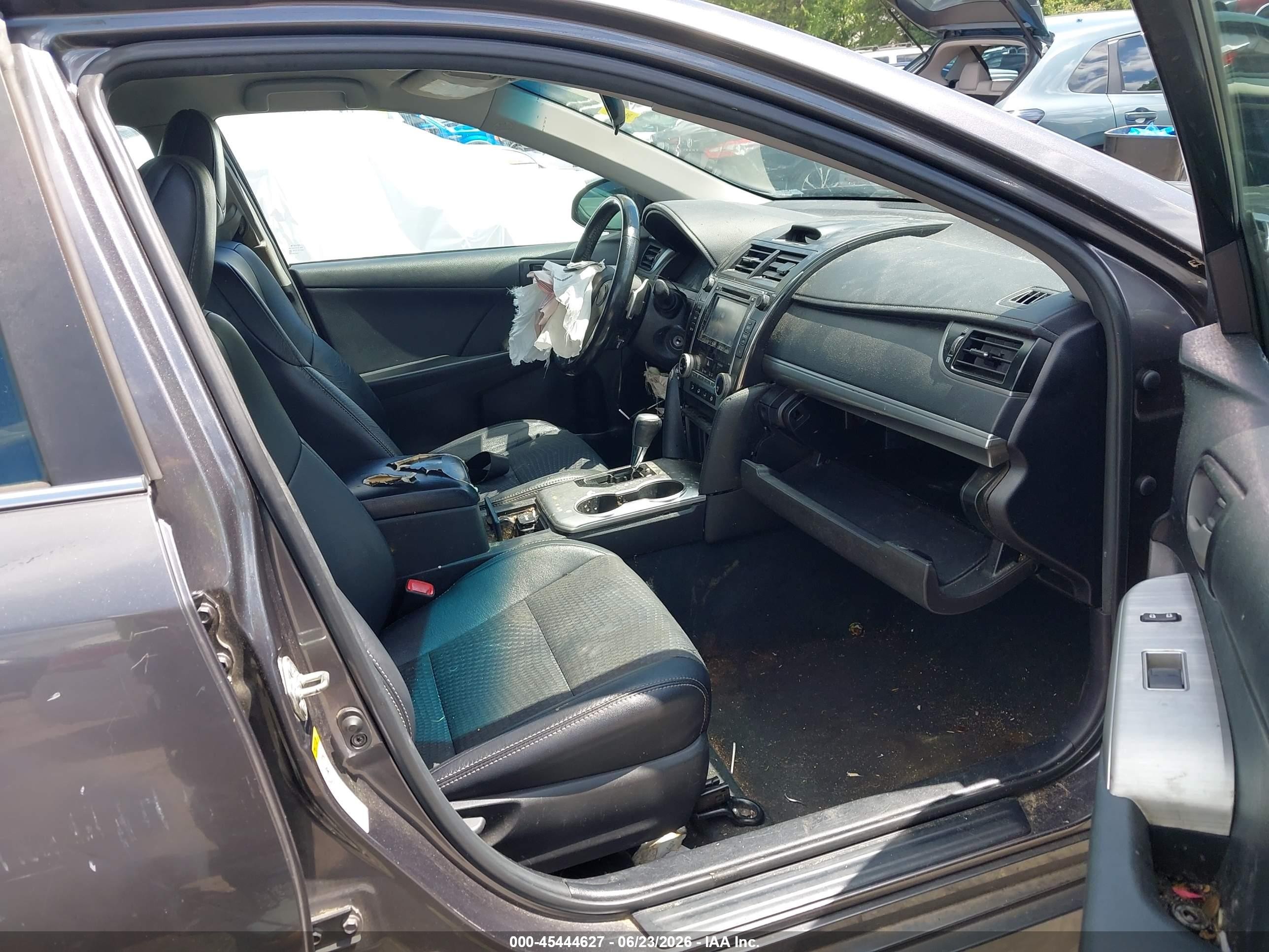 2014 Toyota Camry Se Gray vin: 4T1BF1FK6EU389325