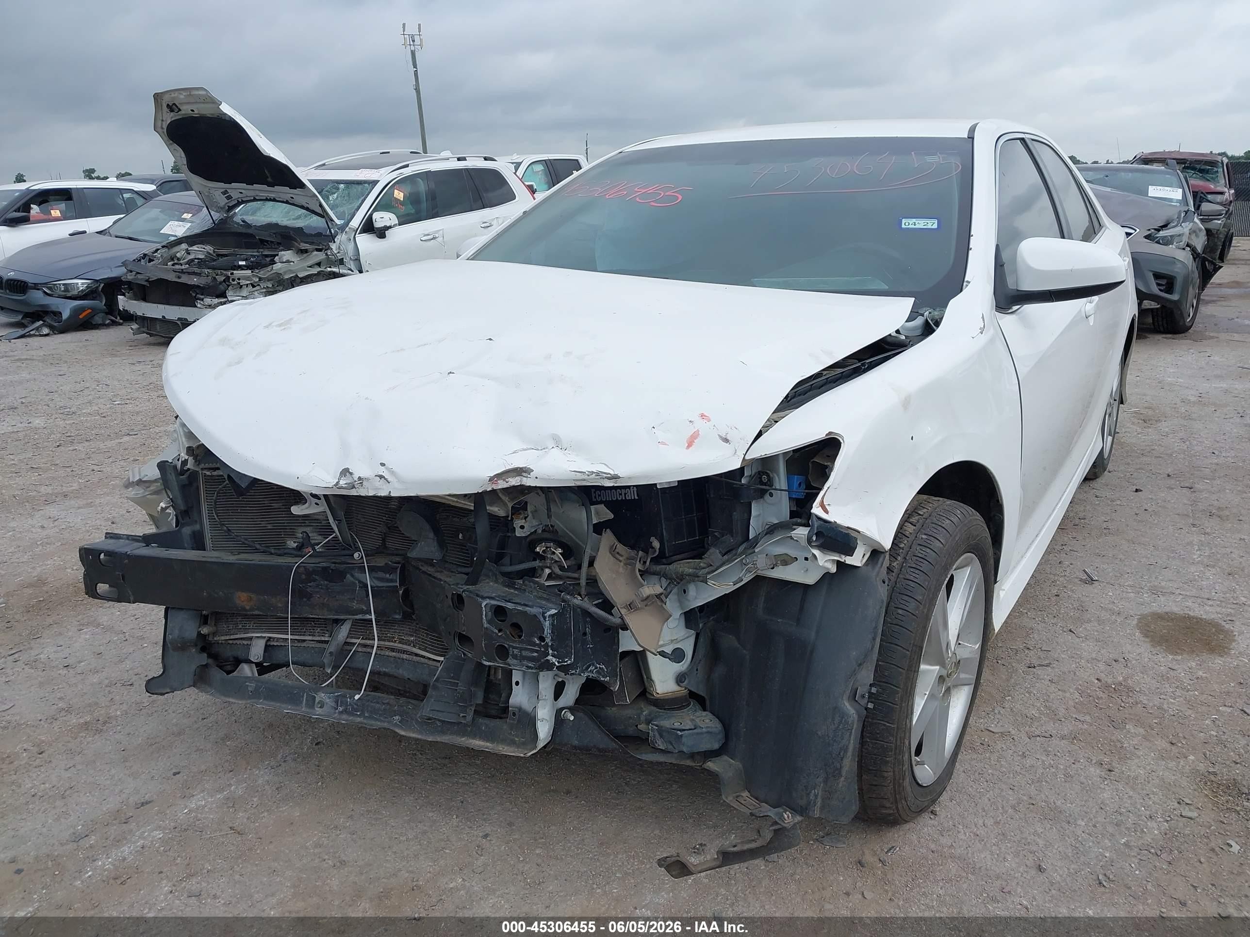 2014 Toyota Camry Se White vin: 4T1BF1FK6EU391138