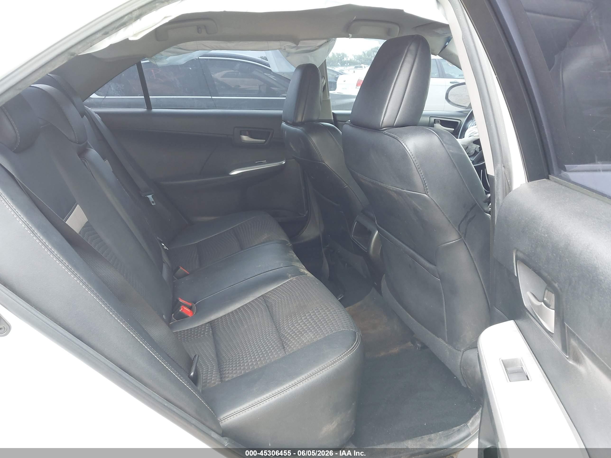 2014 Toyota Camry Se White vin: 4T1BF1FK6EU391138