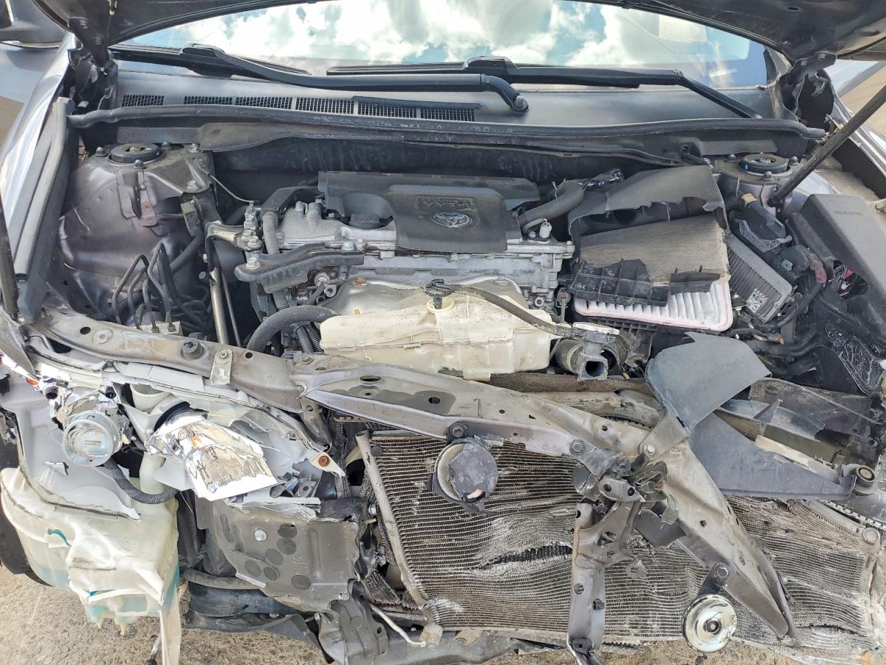 2014 Toyota Camry Le Gray vin: 4T1BF1FK6EU412876