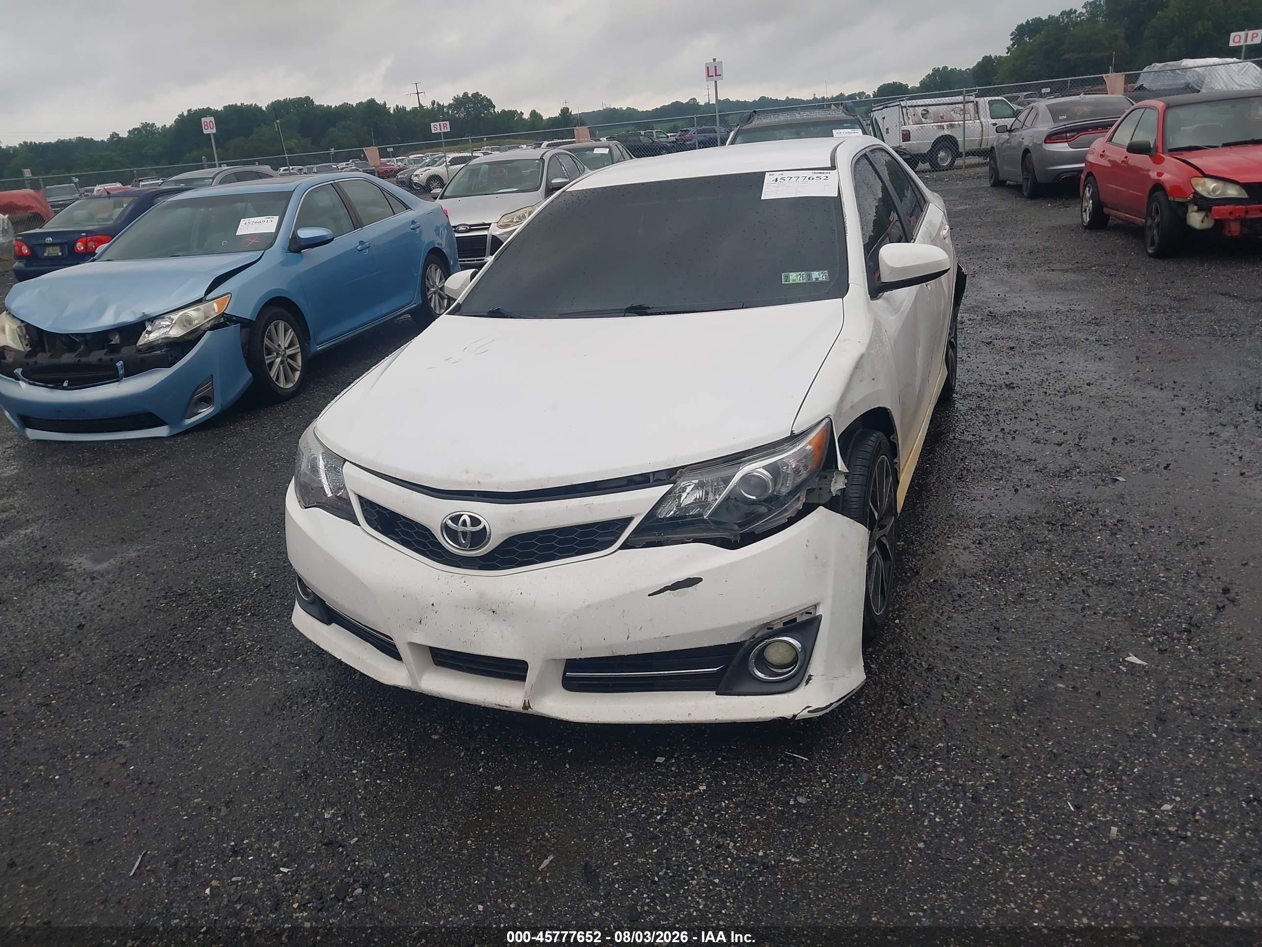 2014 Toyota Camry Se White vin: 4T1BF1FK6EU414126