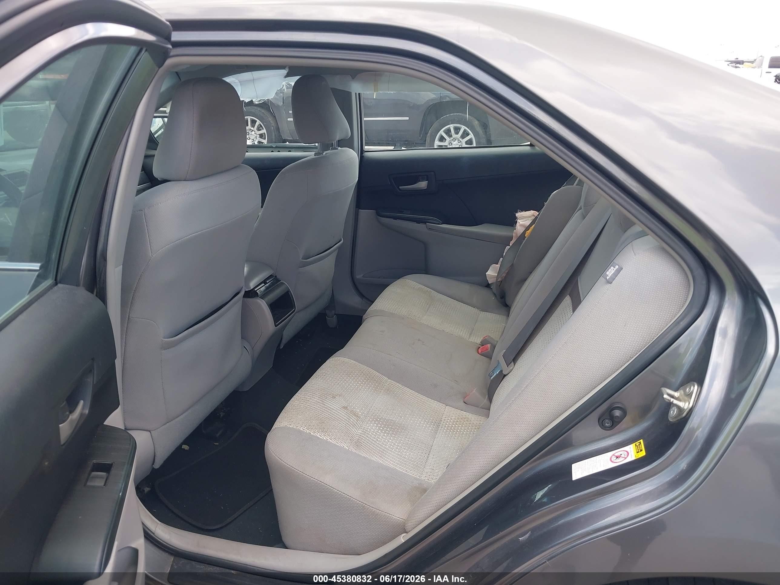 2014 Toyota Camry Le Gray vin: 4T1BF1FK6EU414594