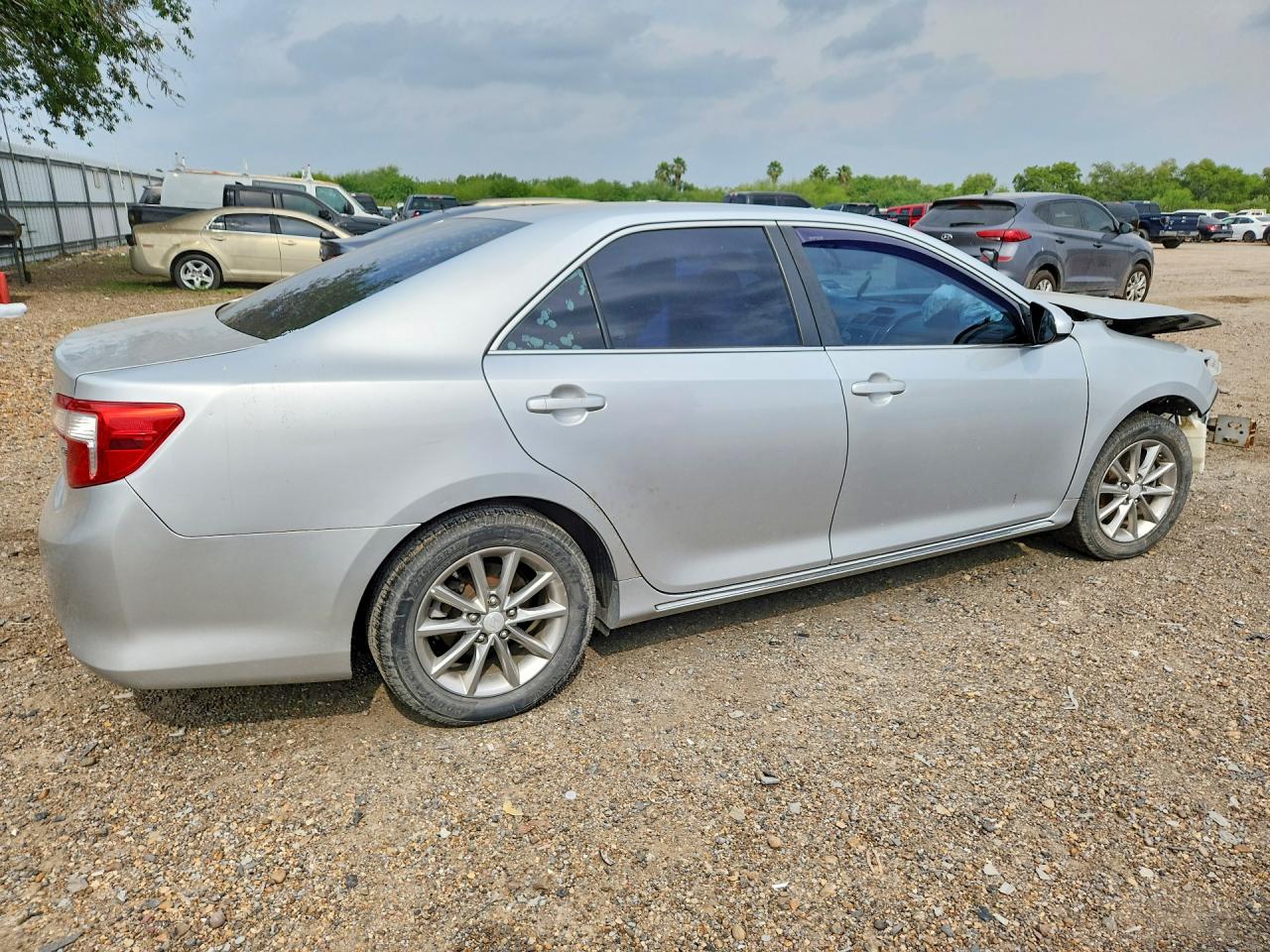 2014 Toyota Camry Le Silver vin: 4T1BF1FK6EU419178