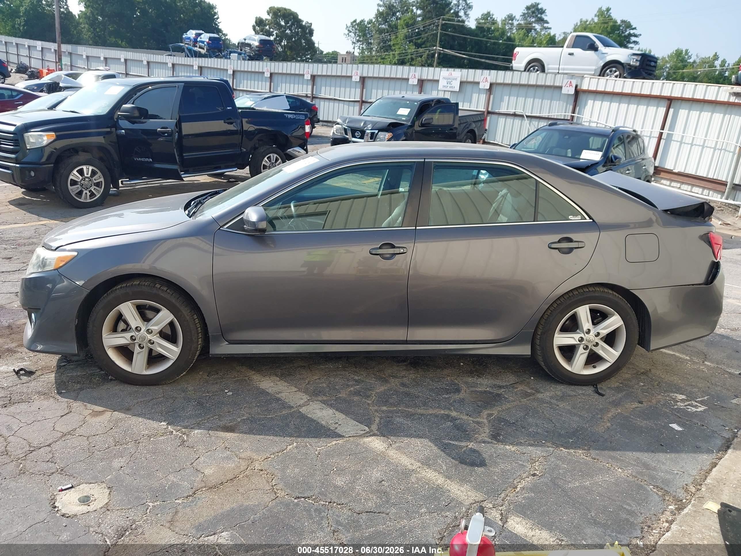 2014 Toyota Camry Se Gray vin: 4T1BF1FK6EU438846