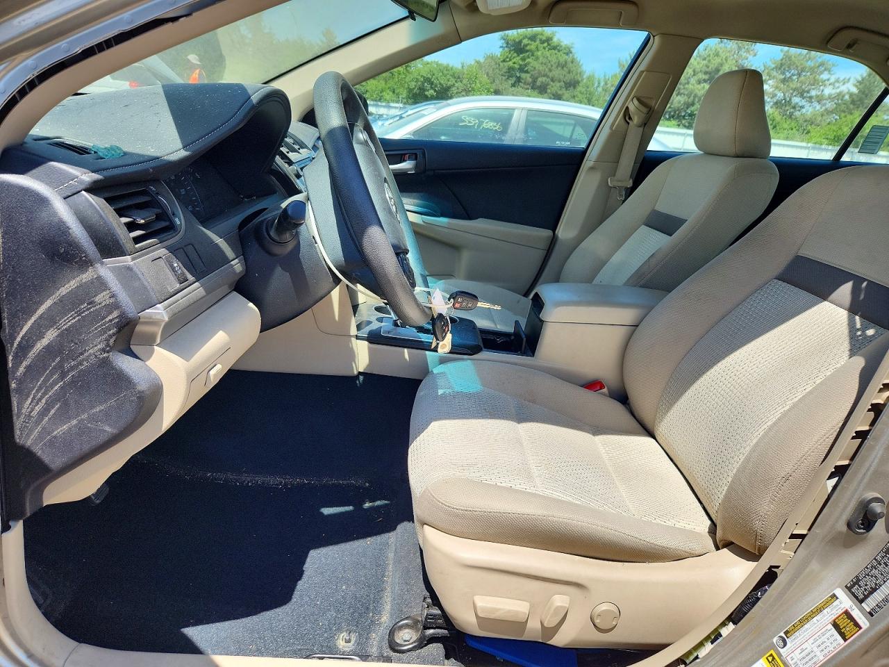 2014 Toyota Camry Le Gold vin: 4T1BF1FK6EU449698