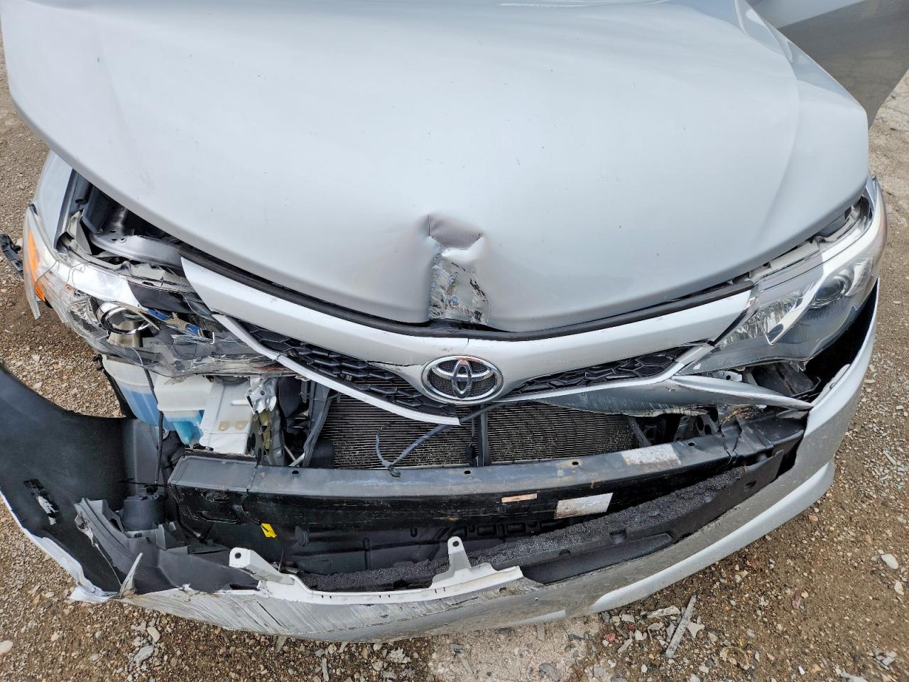 2014 Toyota Camry Se Silver vin: 4T1BF1FK6EU450186