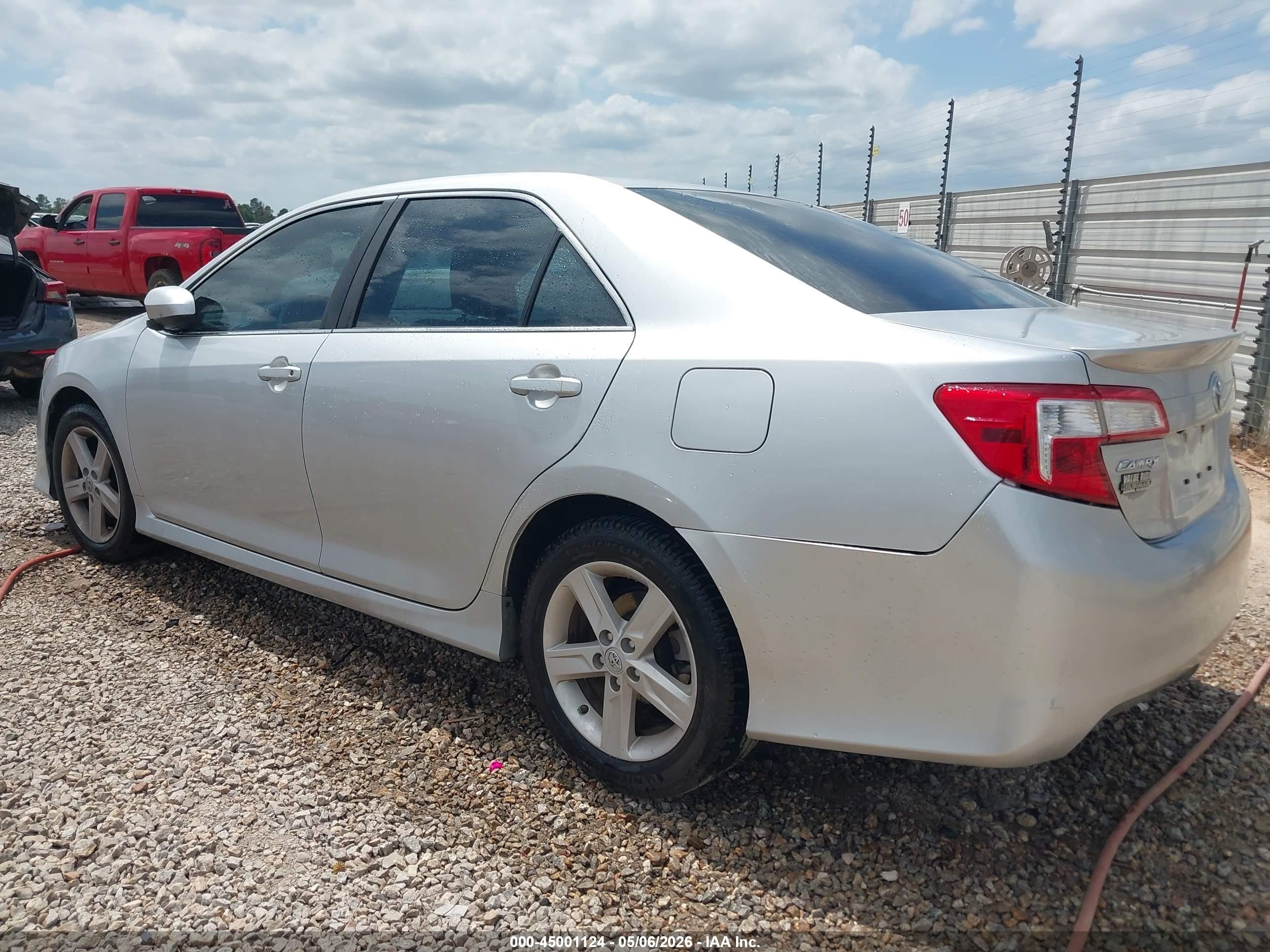 2014 Toyota Camry Se Silver vin: 4T1BF1FK6EU450320