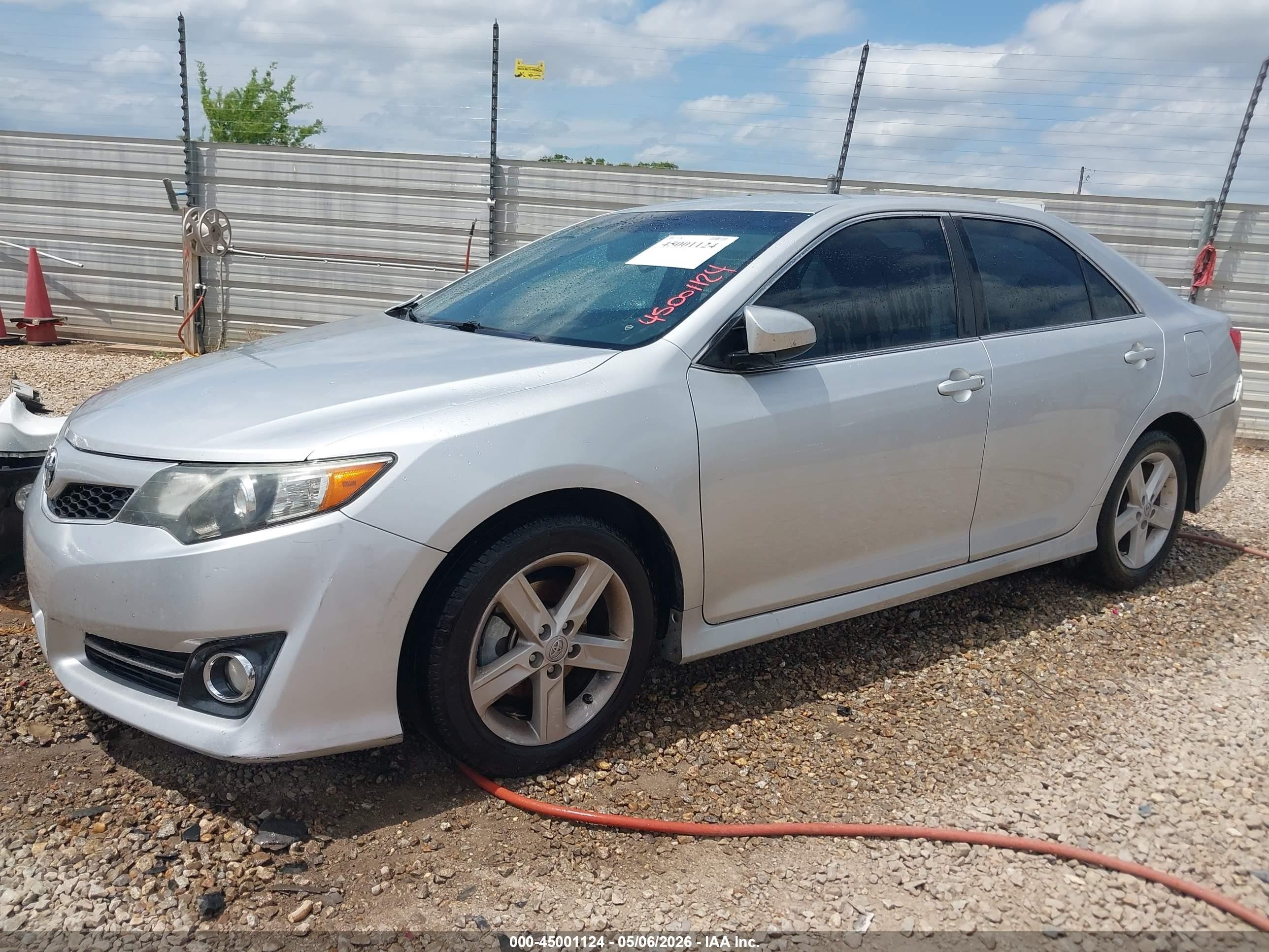 2014 Toyota Camry Se Silver vin: 4T1BF1FK6EU450320