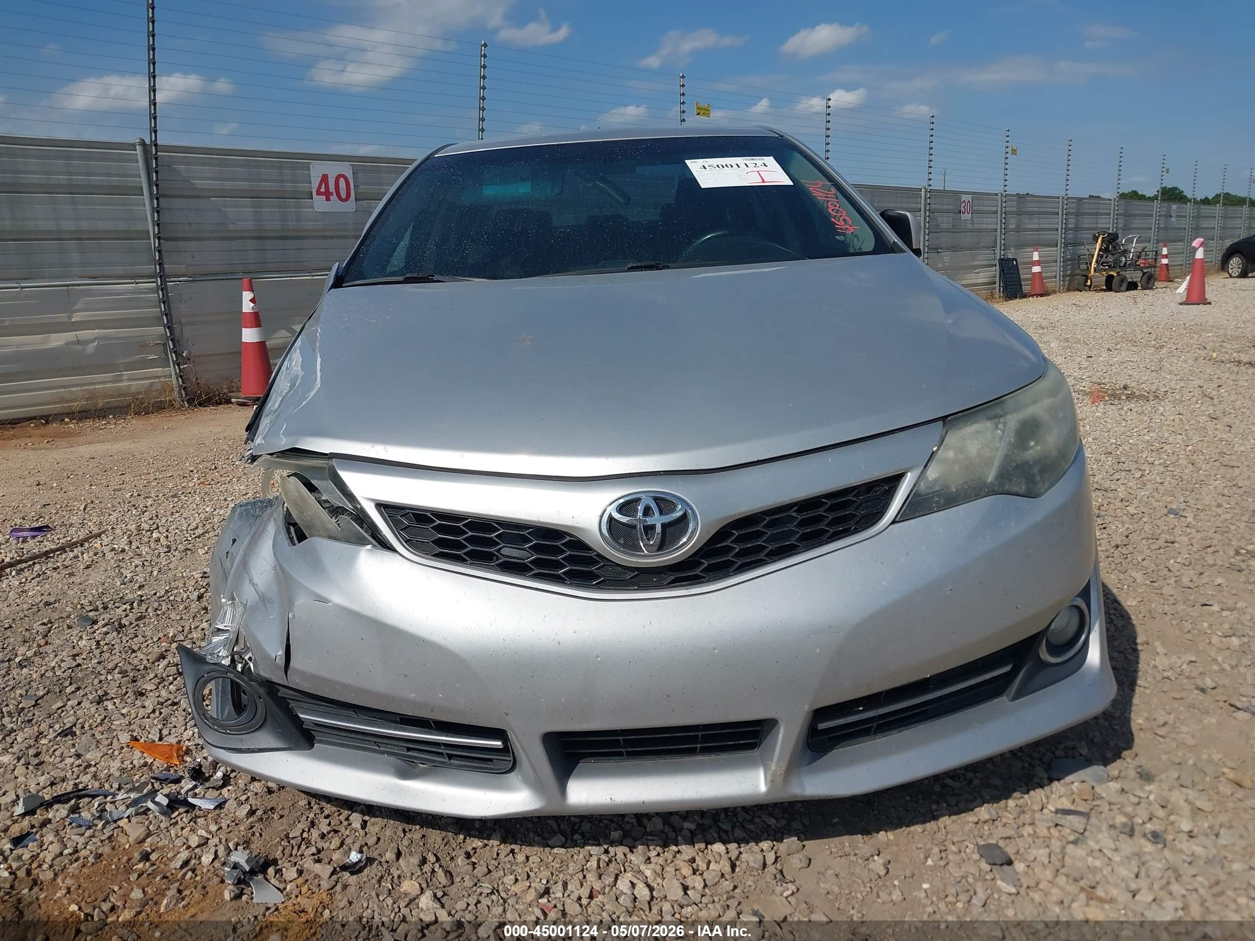 2014 Toyota Camry Se Silver vin: 4T1BF1FK6EU450320