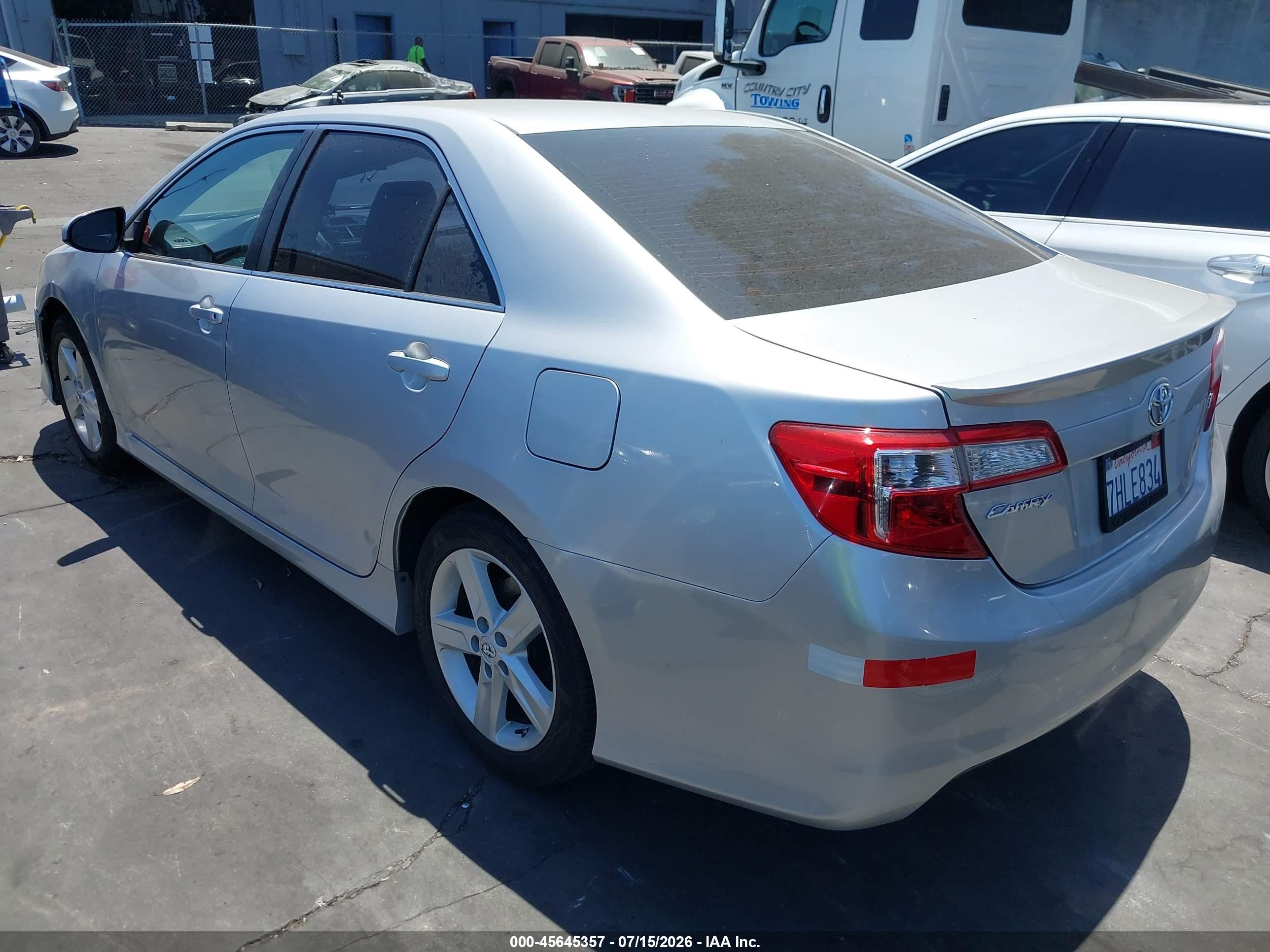2014 Toyota Camry Se Серебряный vin: 4T1BF1FK6EU450981