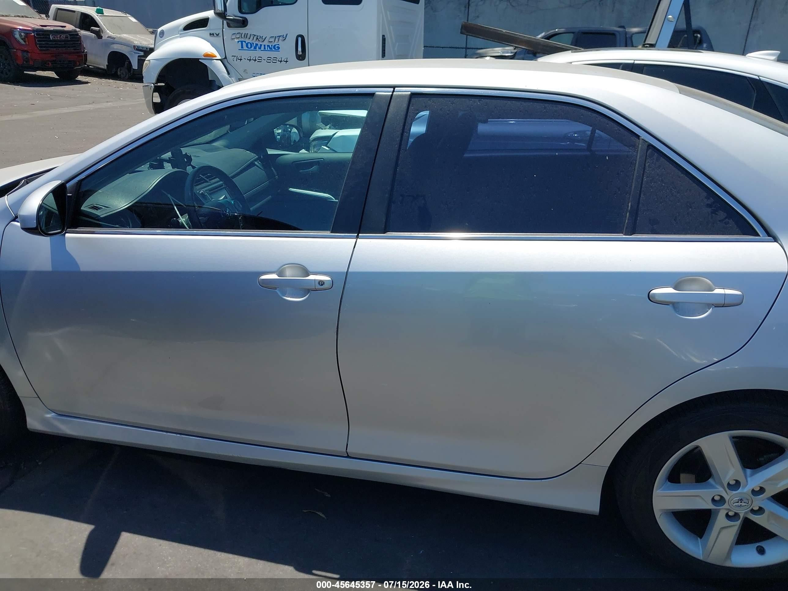 2014 Toyota Camry Se Серебряный vin: 4T1BF1FK6EU450981