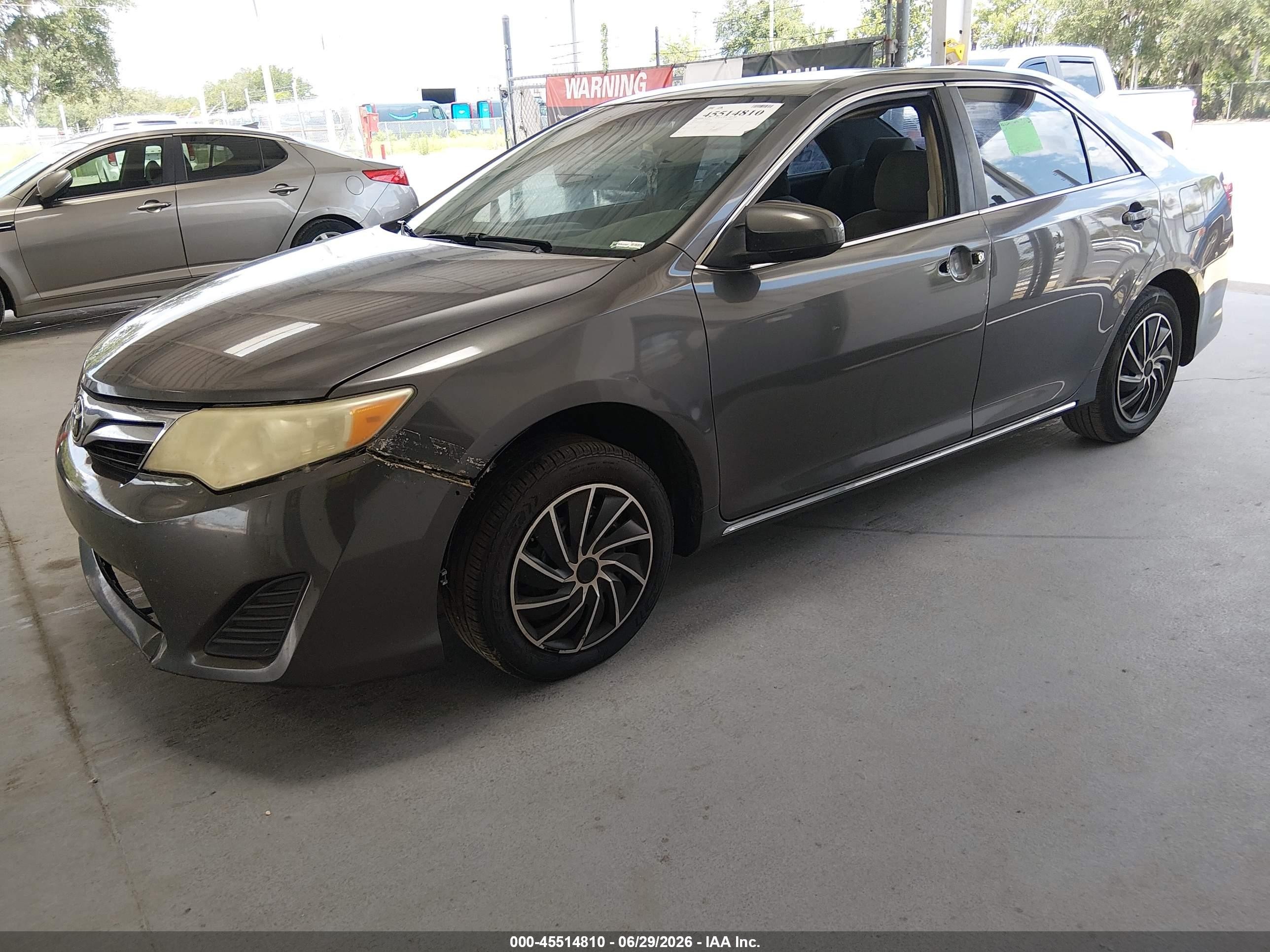 2014 Toyota Camry Le Gray vin: 4T1BF1FK6EU459132