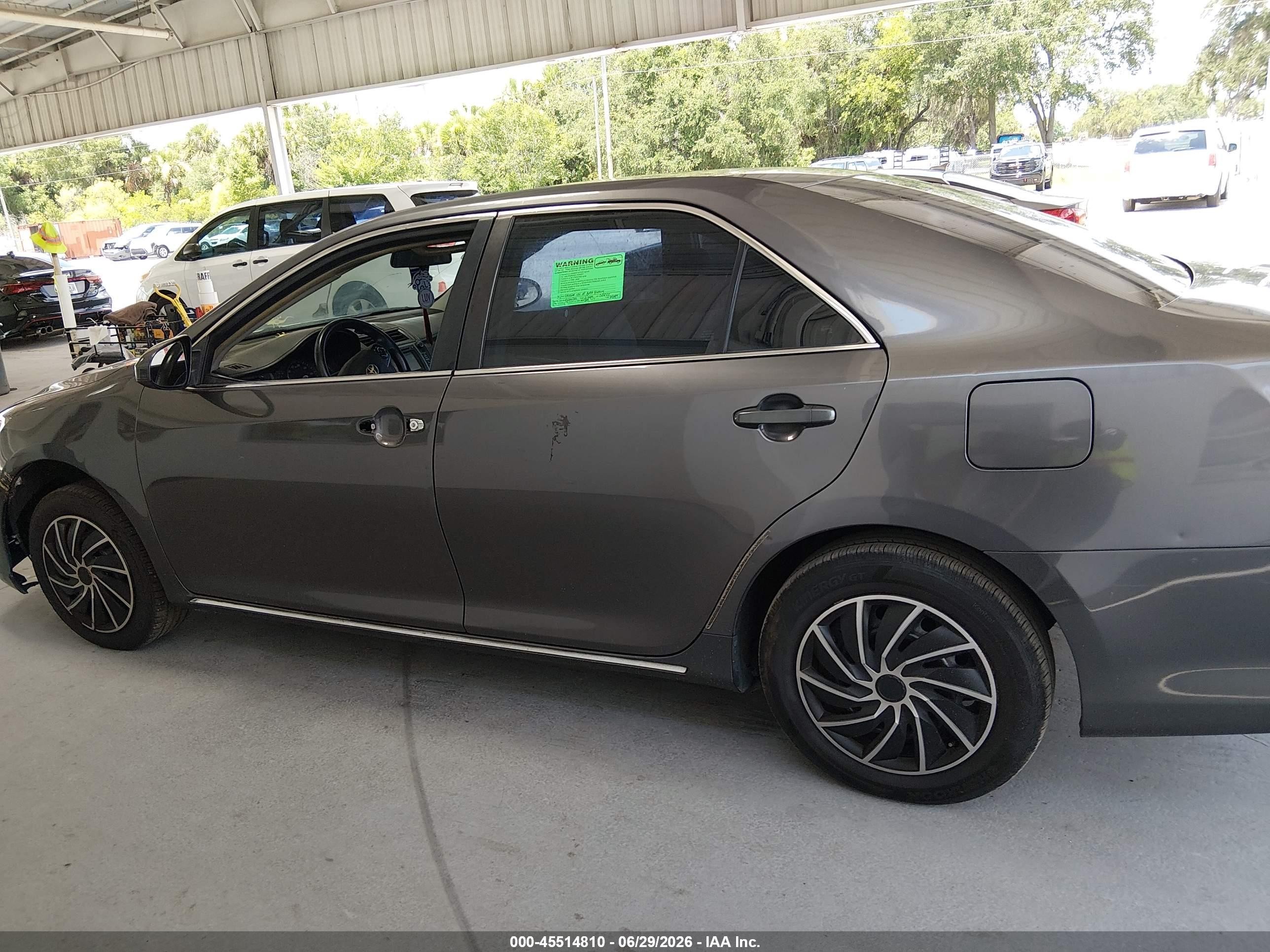 2014 Toyota Camry Le Gray vin: 4T1BF1FK6EU459132