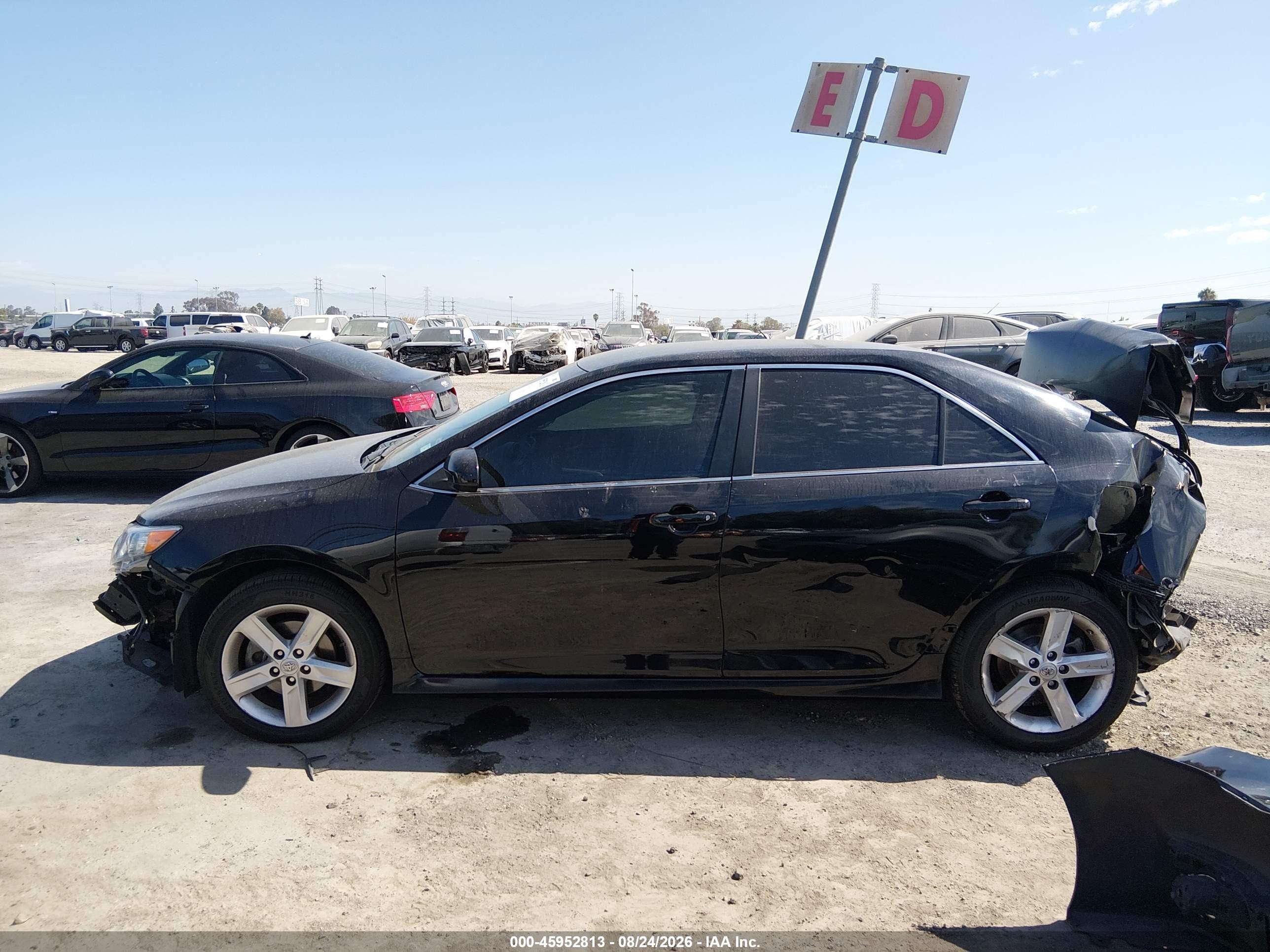 2014 Toyota Camry Se Black vin: 4T1BF1FK6EU461415