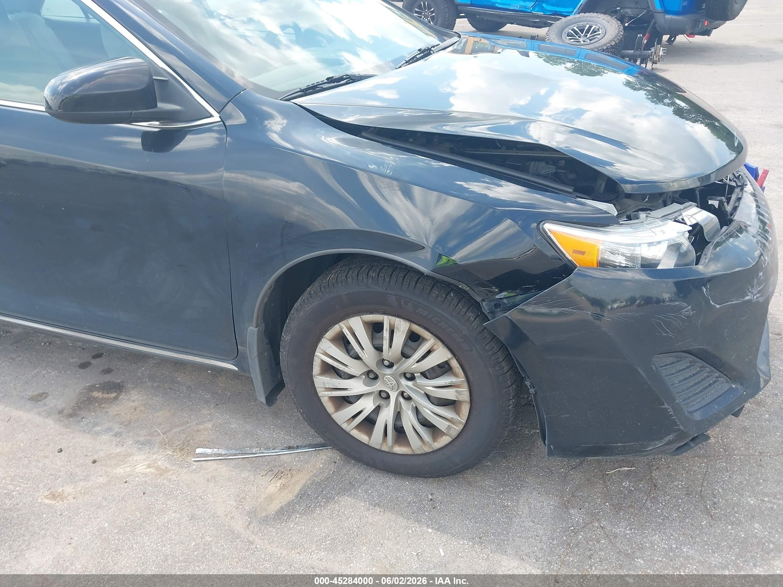 2014 Toyota Camry Le Black vin: 4T1BF1FK6EU472690