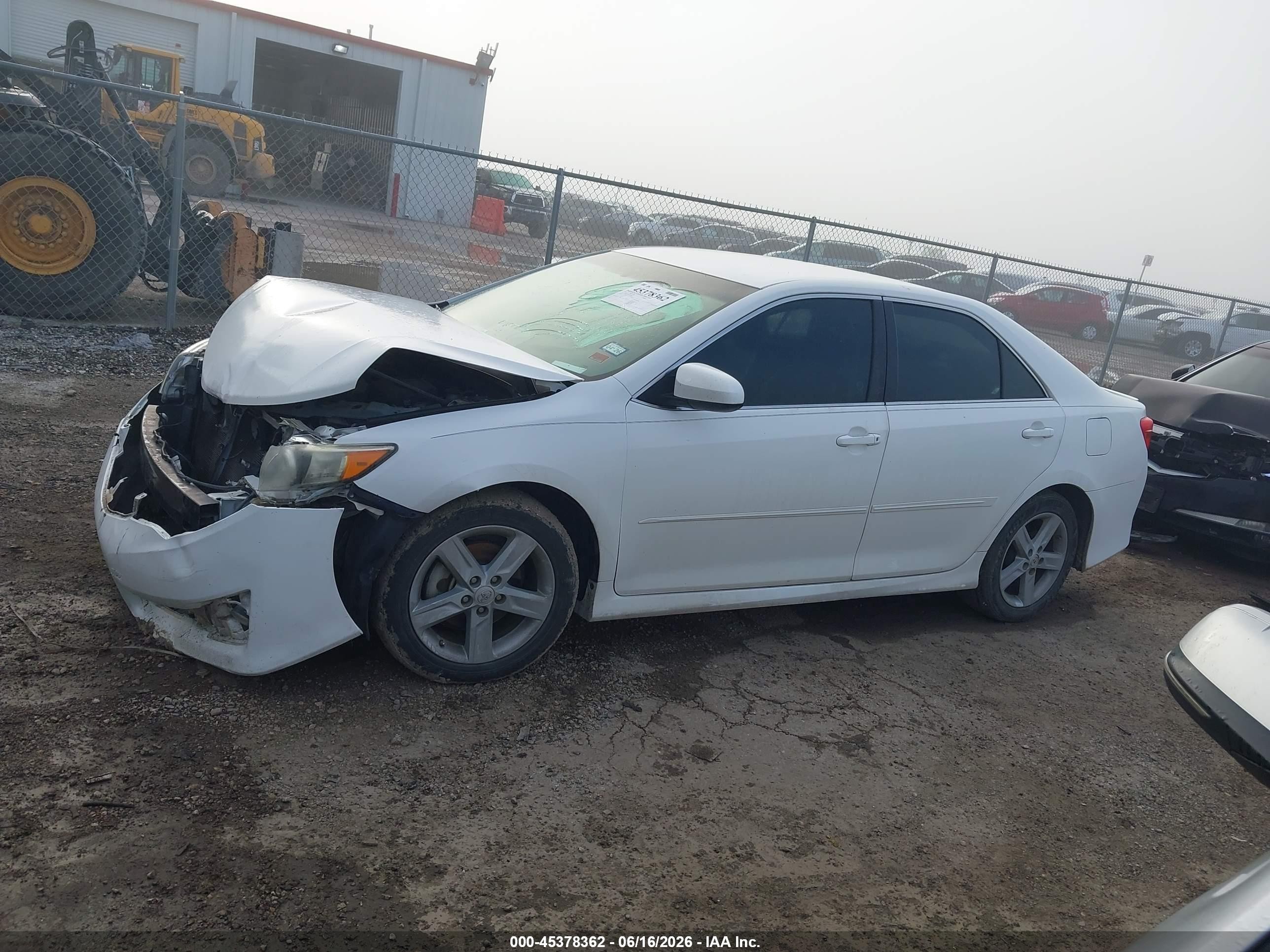 2014 Toyota Camry Se White vin: 4T1BF1FK6EU741304