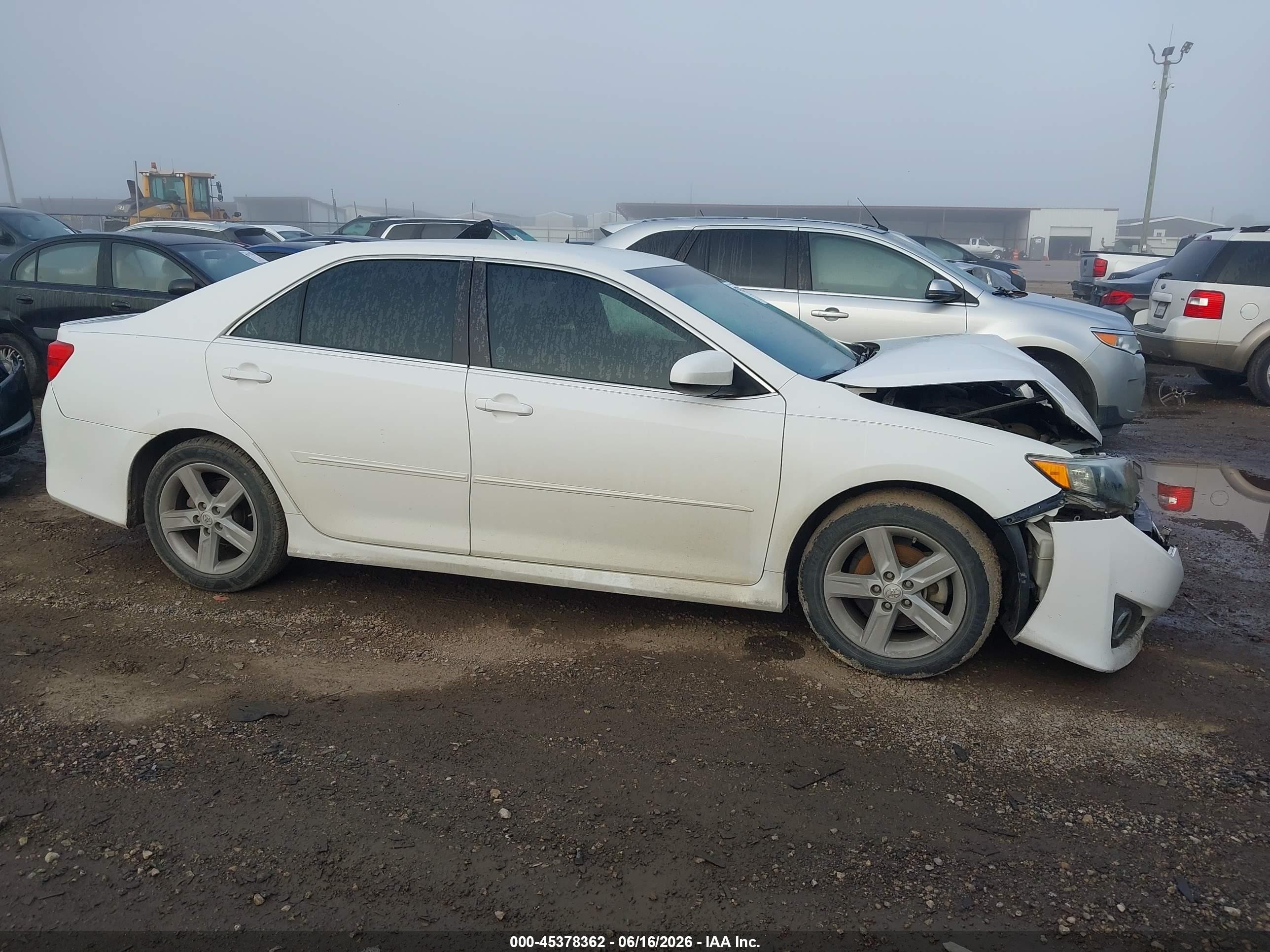 2014 Toyota Camry Se White vin: 4T1BF1FK6EU741304