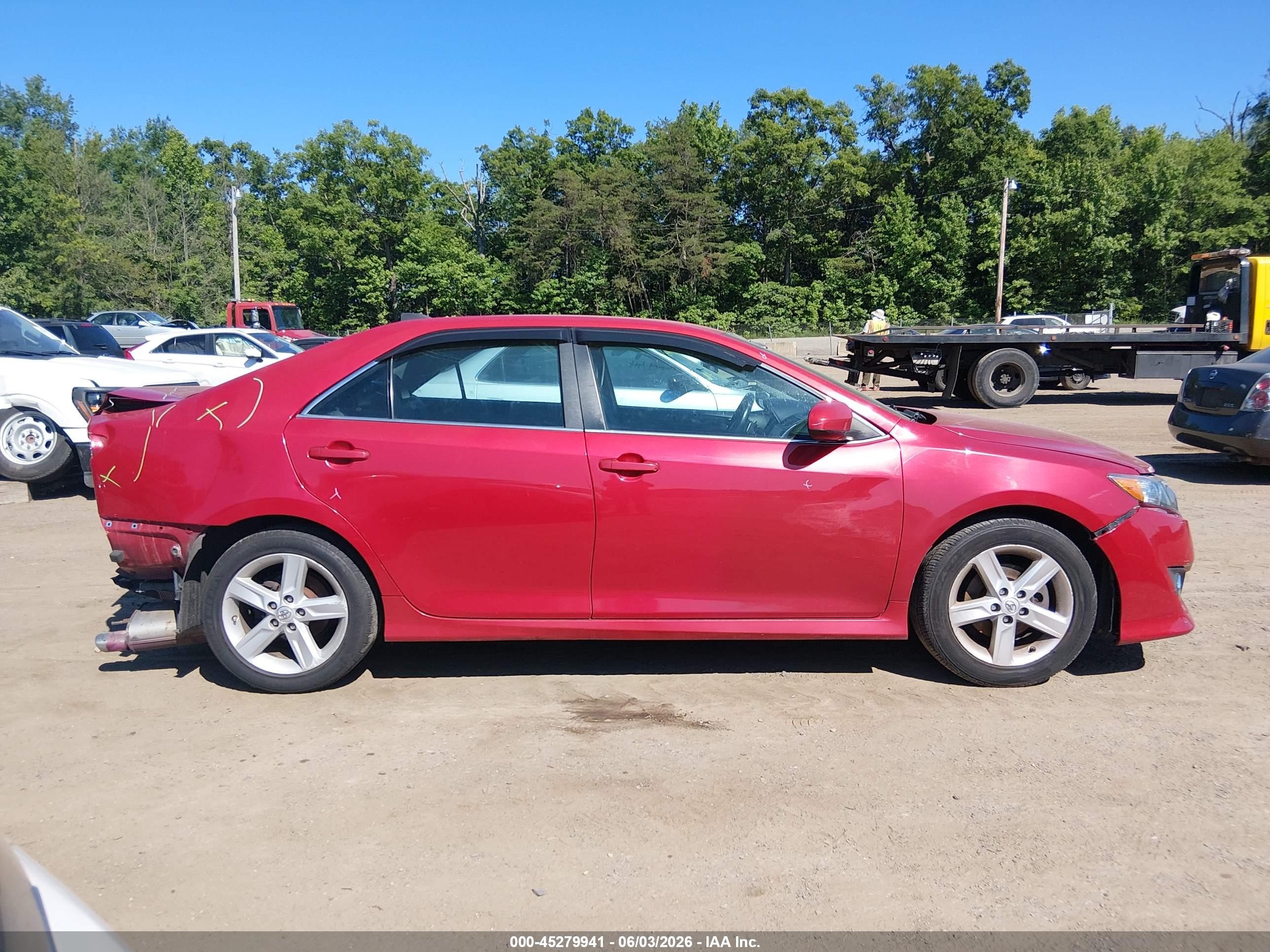 2014 Toyota Camry Se Red vin: 4T1BF1FK6EU743781