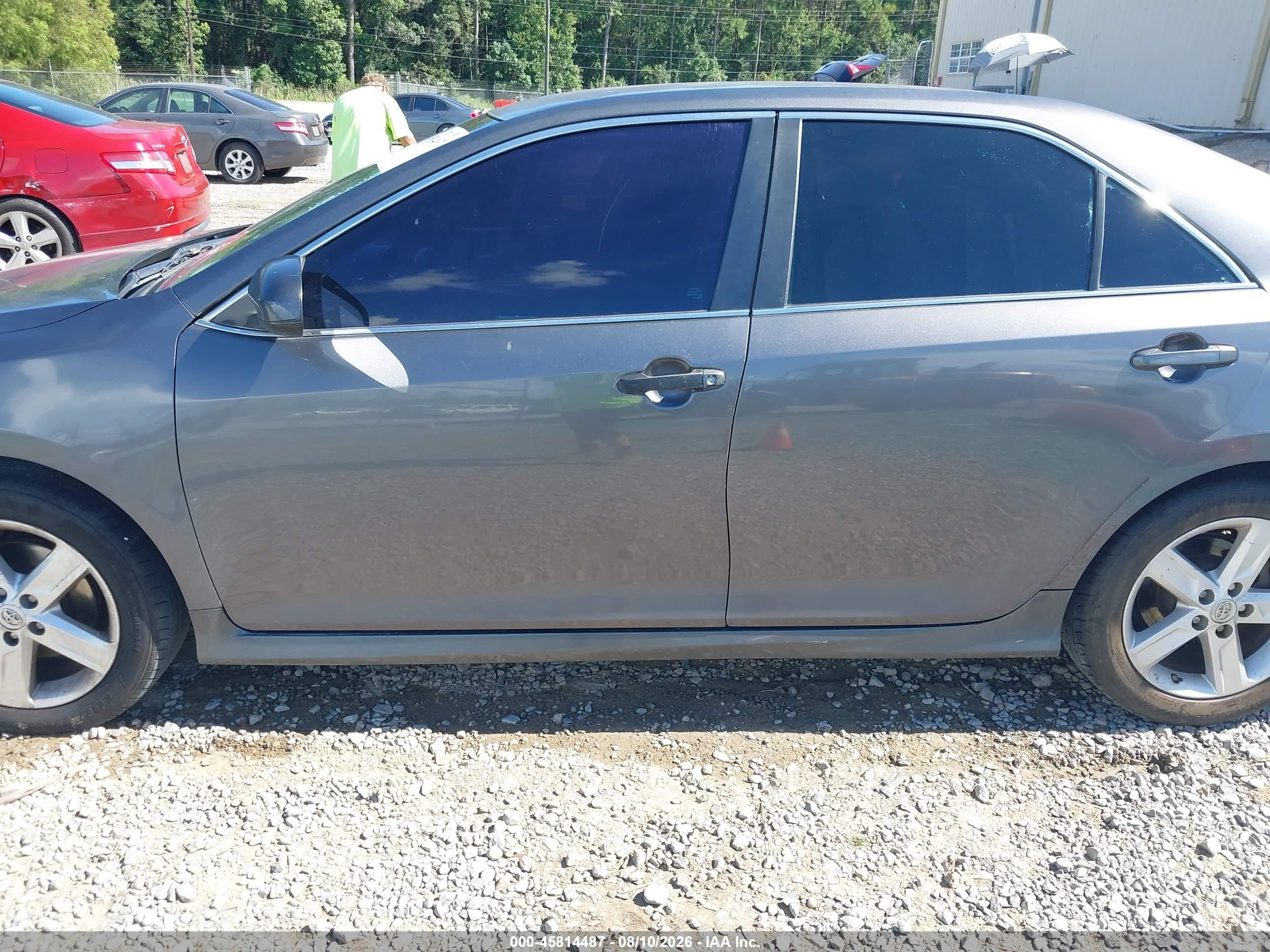 2014 Toyota Camry Se Gray vin: 4T1BF1FK6EU746857