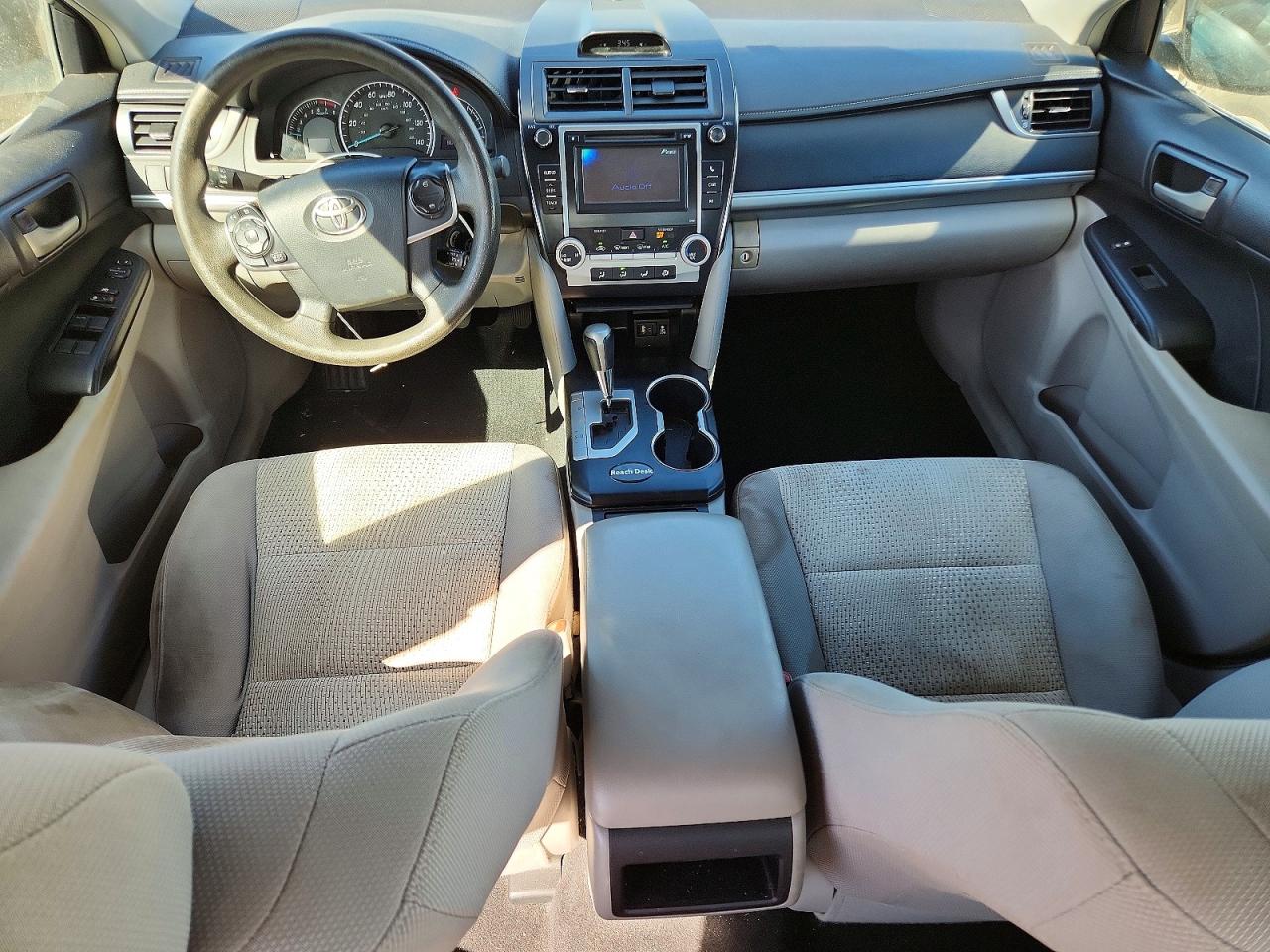 2014 Toyota Camry L Silver vin: 4T1BF1FK6EU748205